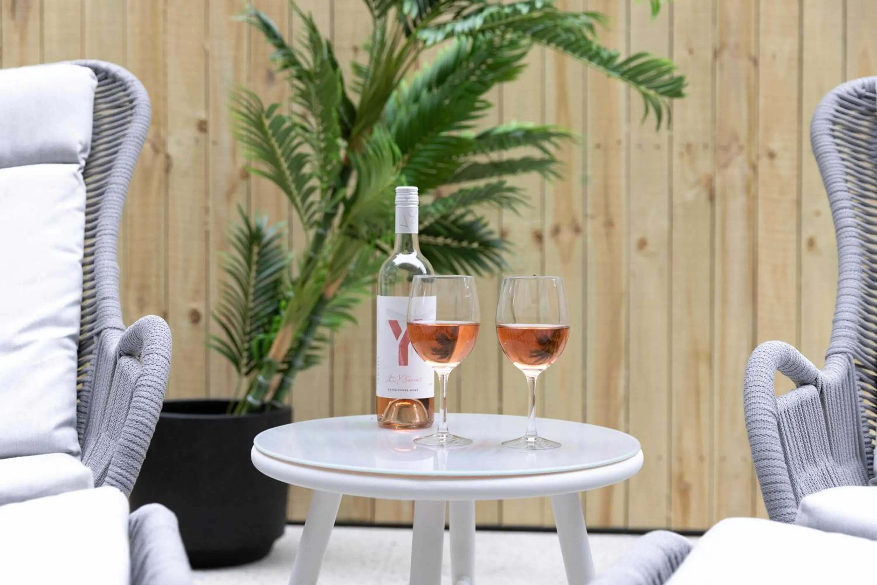 Kahlo Bondi - Luxury Escape - 2 Bedroom Furnished Apartments