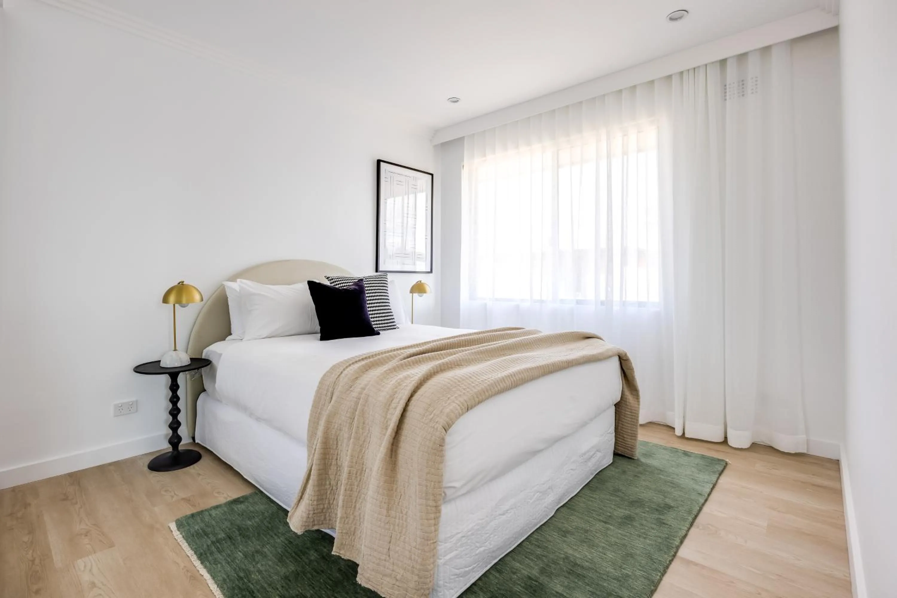 Kahlo Bondi - Luxury Escape - 2 Bedroom Furnished Apartments