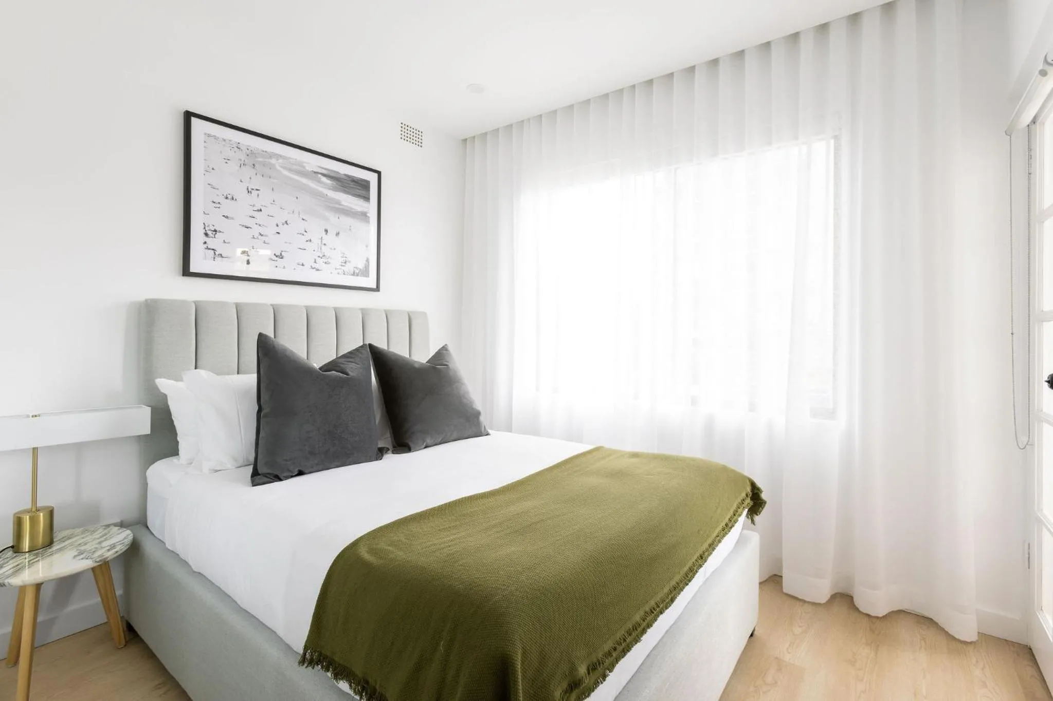 Kahlo Bondi - Luxury Escape - 2 Bedroom Furnished Apartments