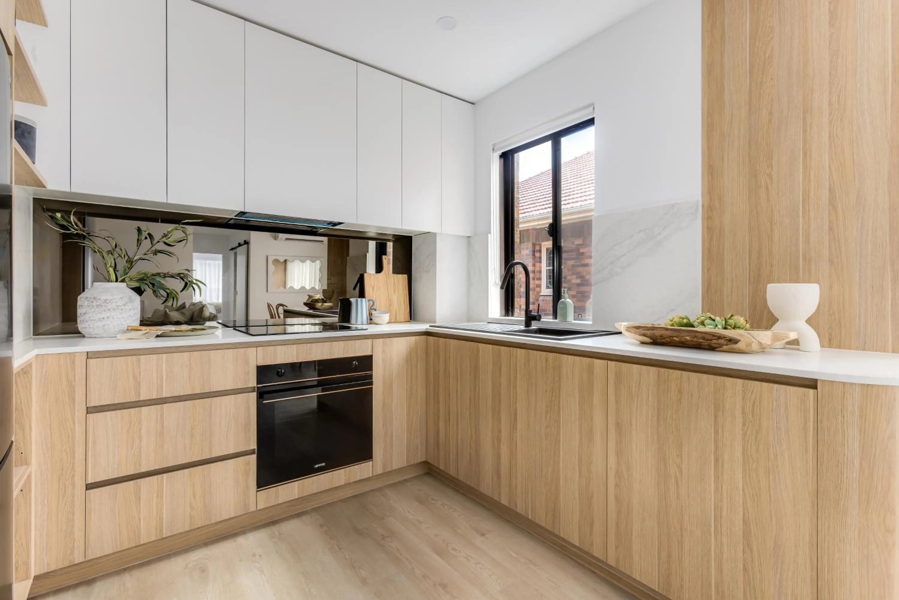 Kahlo Bondi - Luxury Escape - 2 Bedroom Furnished Apartments