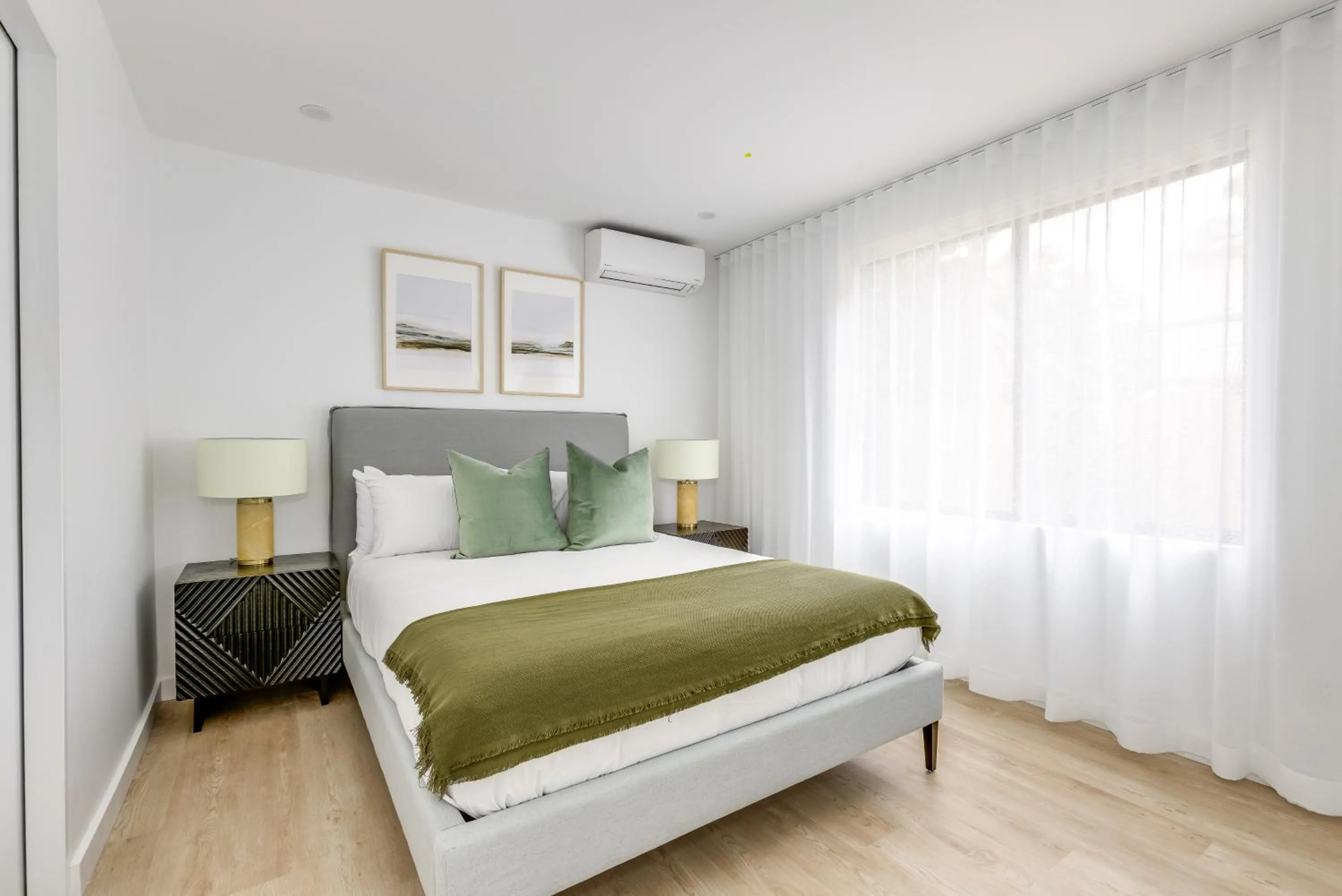 Kahlo Bondi - Luxury Escape - 2 Bedroom Furnished Apartments
