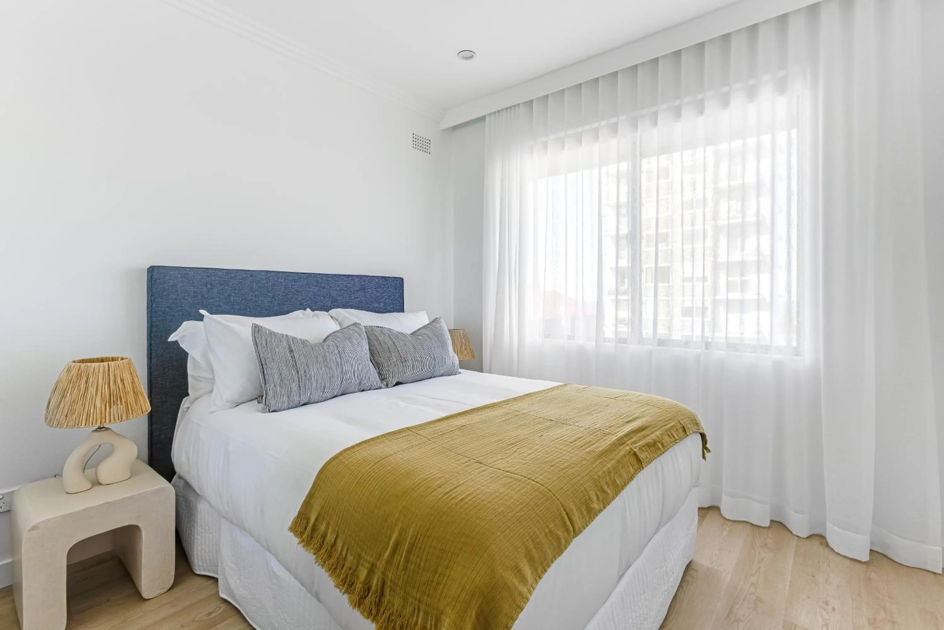 Kahlo Bondi - Luxury Escape - 2 Bedroom Furnished Apartments