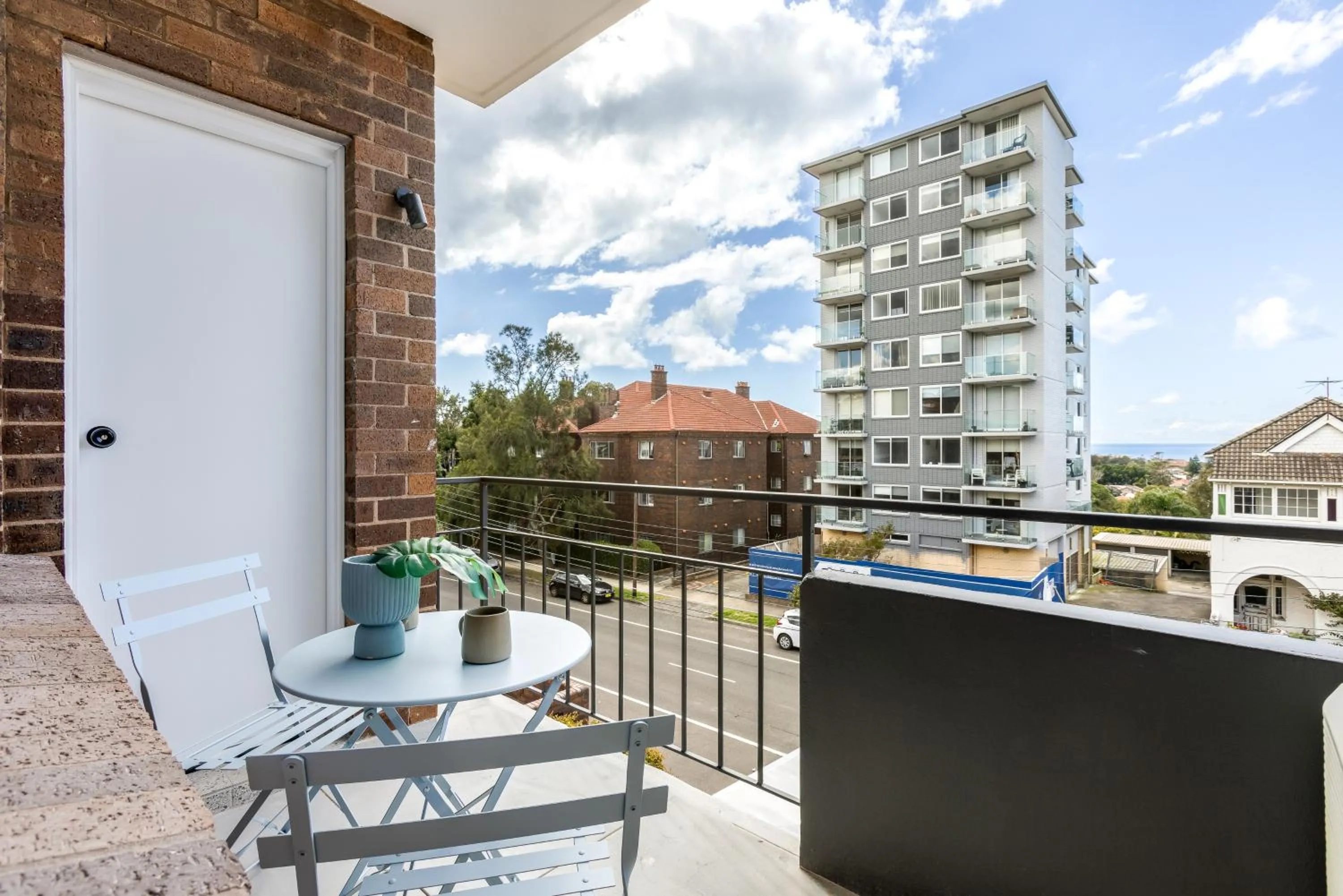 Kahlo Bondi - Luxury Escape - 2 Bedroom Furnished Apartments