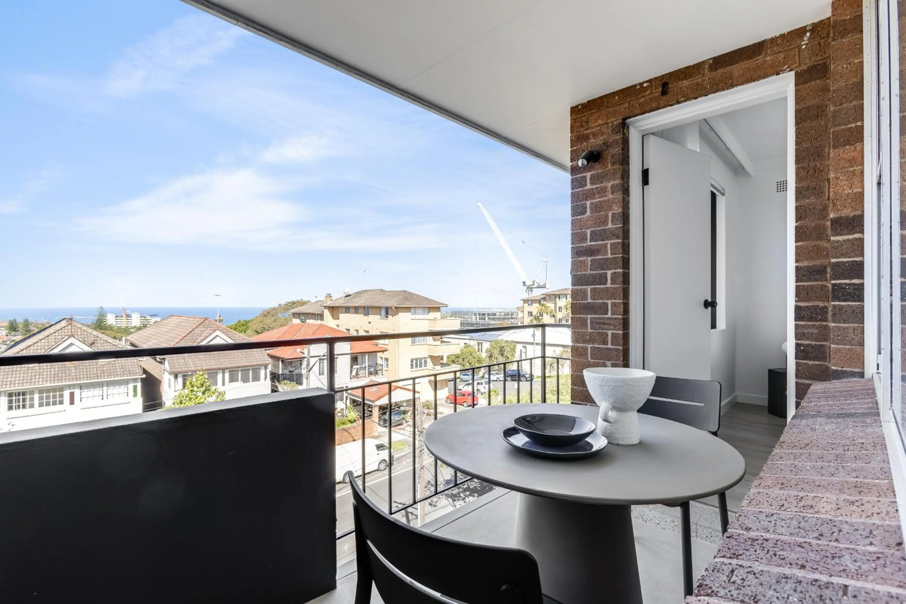 Kahlo Bondi - Luxury Escape - 2 Bedroom Furnished Apartments