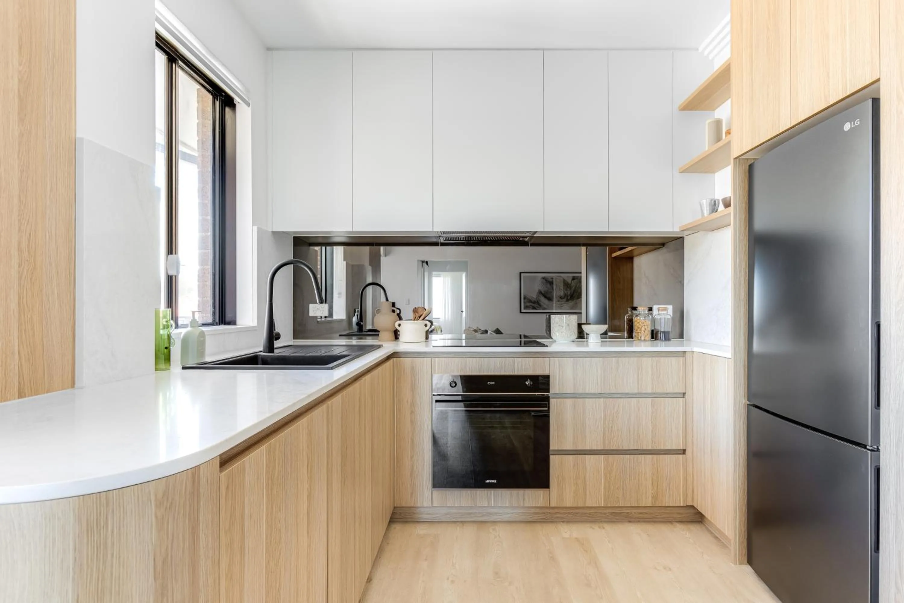 Kahlo Bondi - Luxury Escape - 2 Bedroom Furnished Apartments