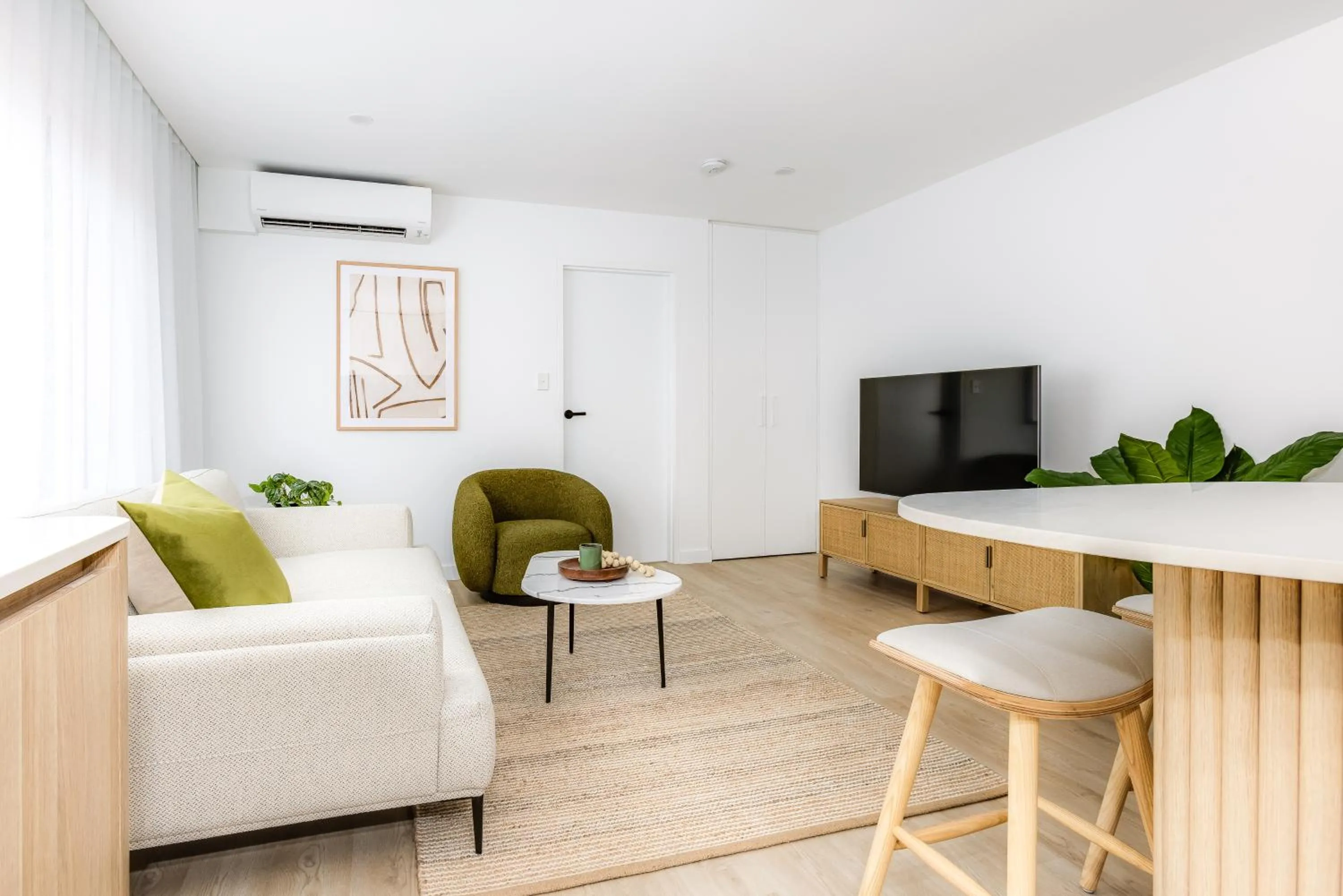 Kahlo Bondi - Luxury Escape - 2 Bedroom Furnished Apartments