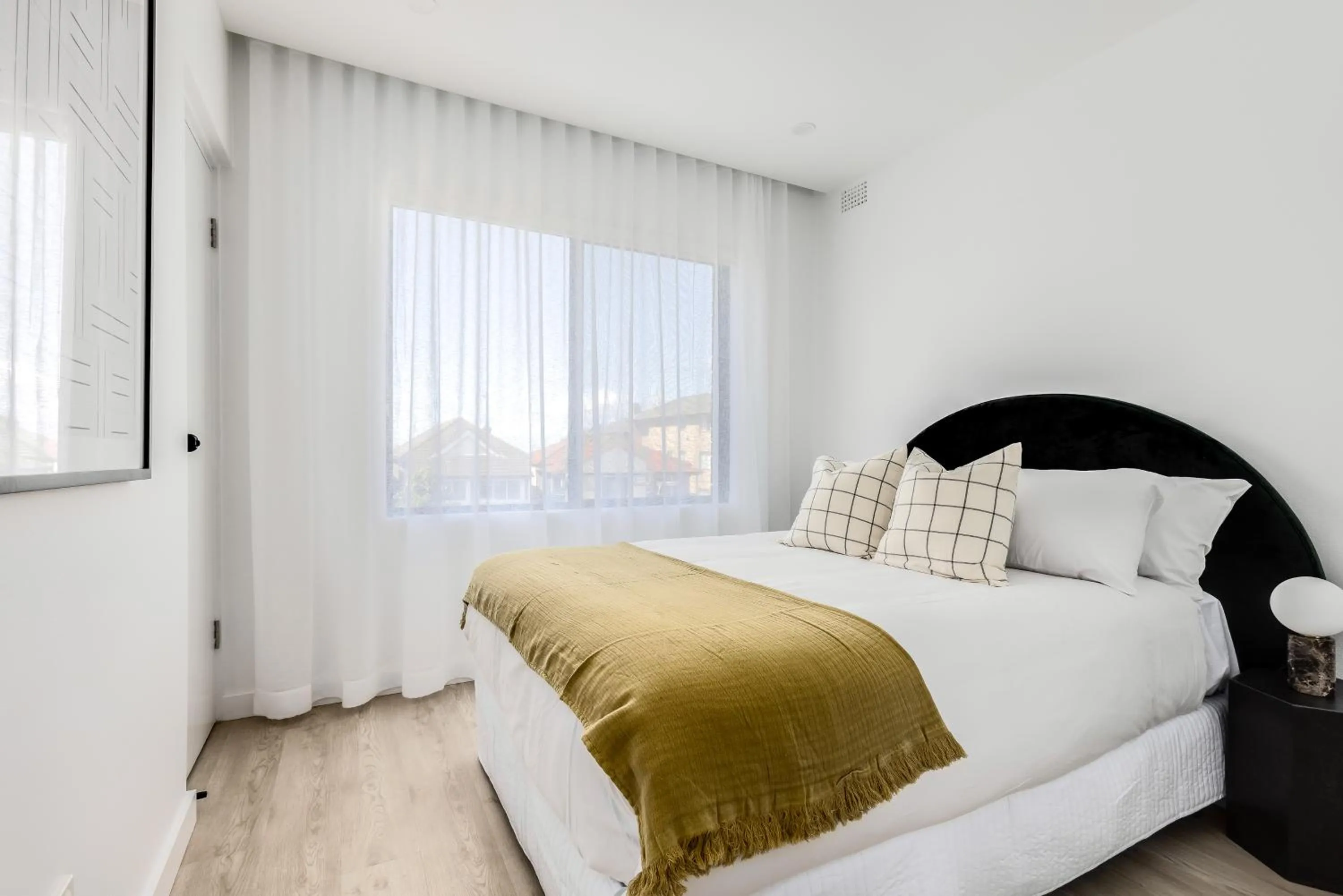 Kahlo Bondi - Luxury Escape - 2 Bedroom Furnished Apartments