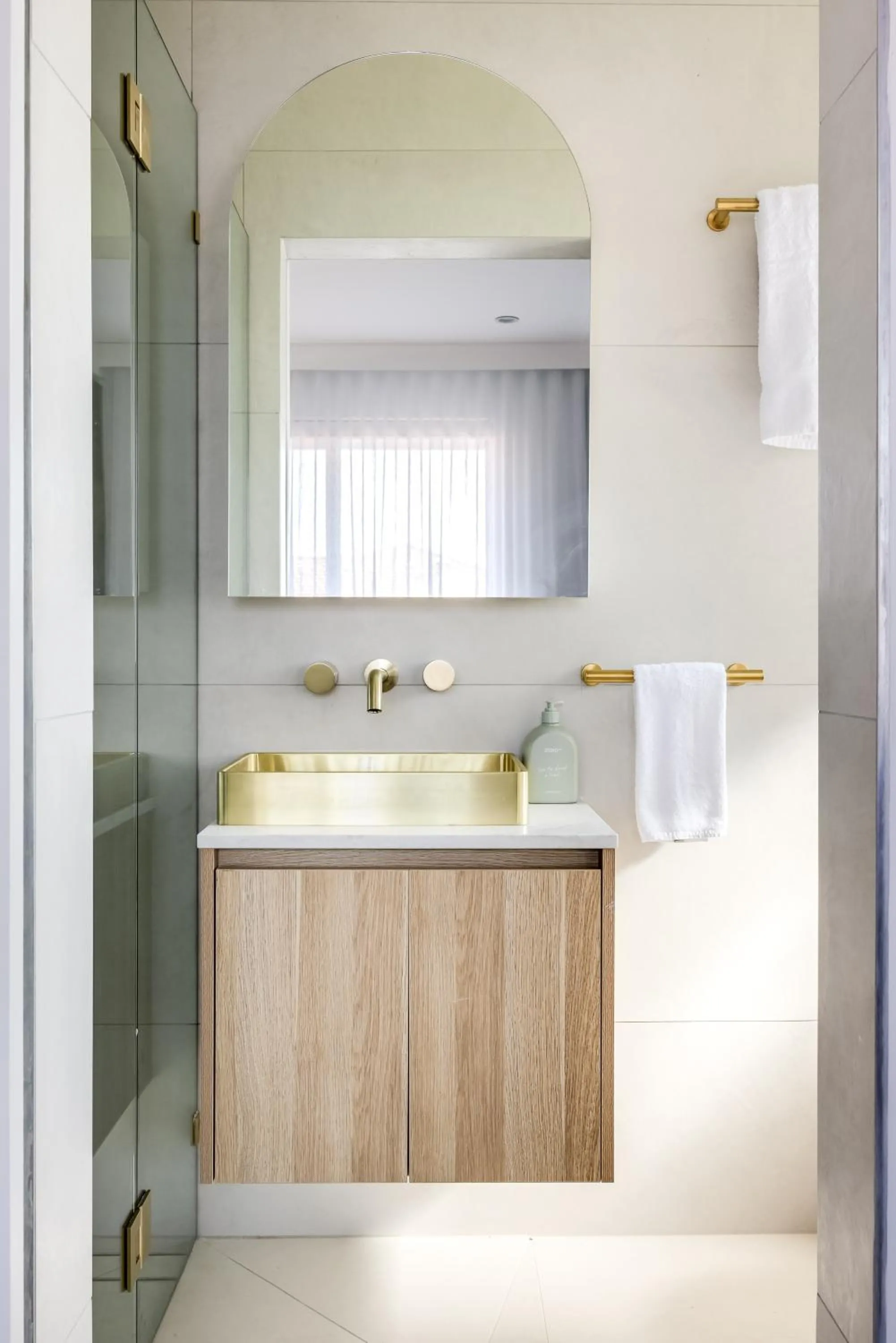 Kahlo Bondi - Luxury Escape - 2 Bedroom Furnished Apartments