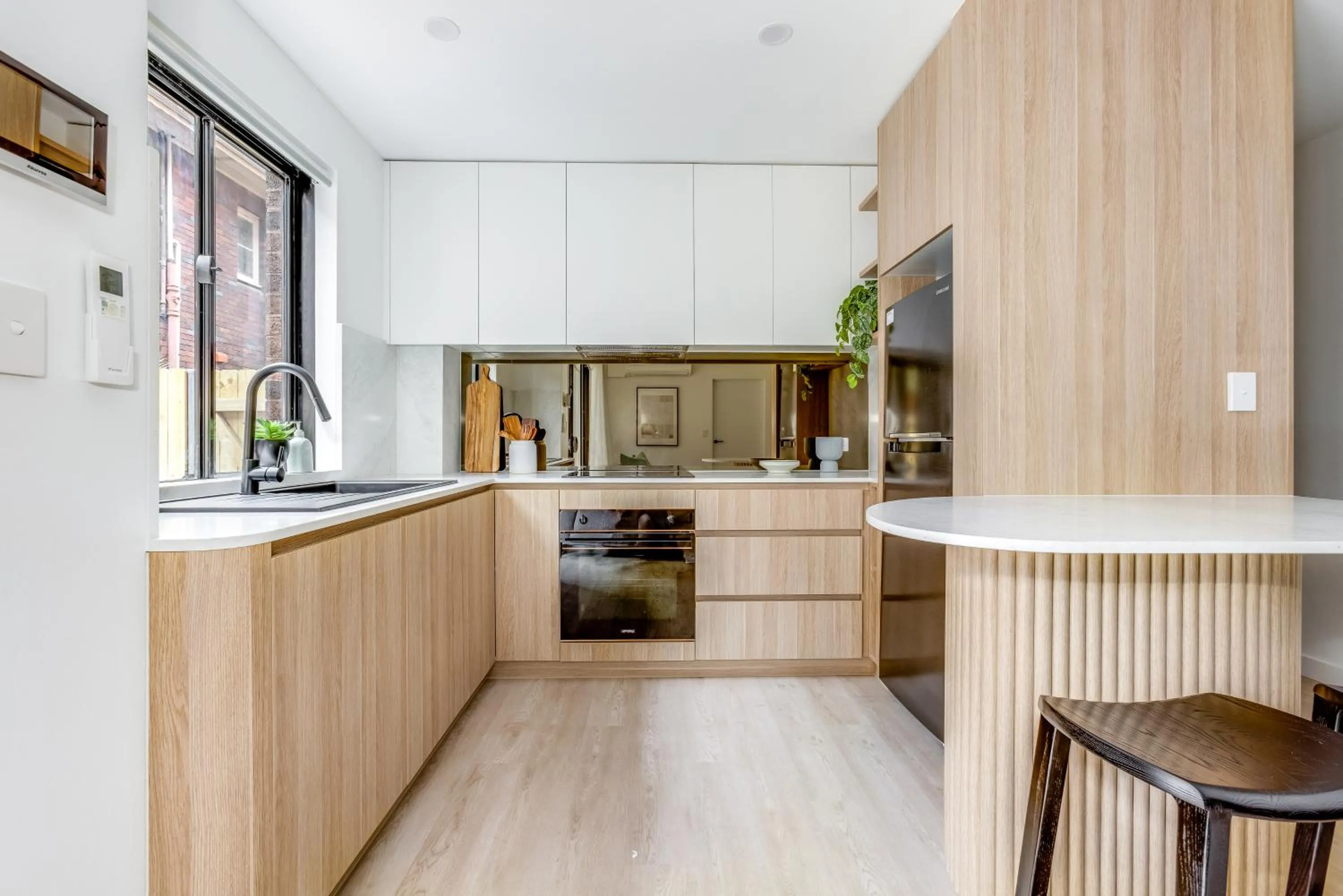Kahlo Bondi - Luxury Escape - 2 Bedroom Furnished Apartments