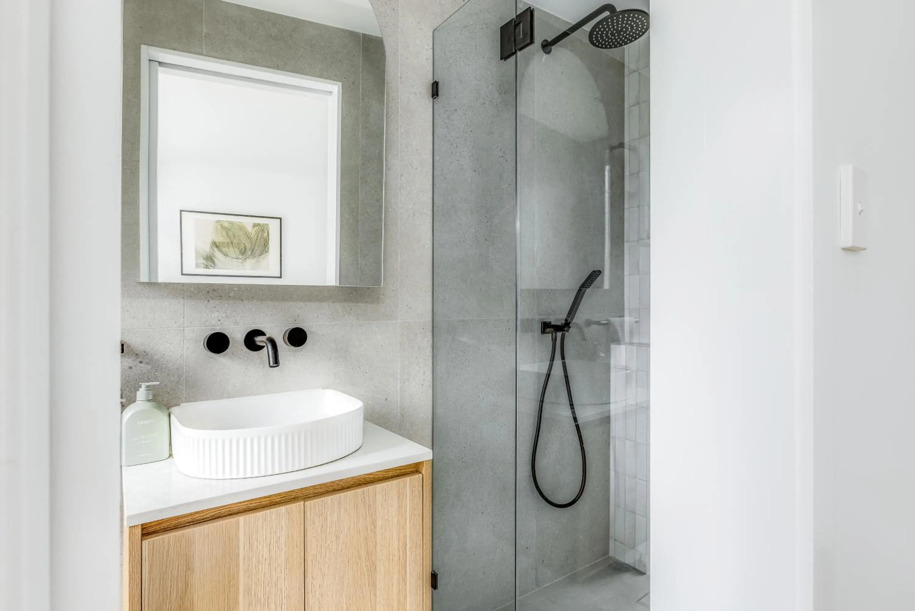 Kahlo Bondi - Luxury Escape - 2 Bedroom Furnished Apartments