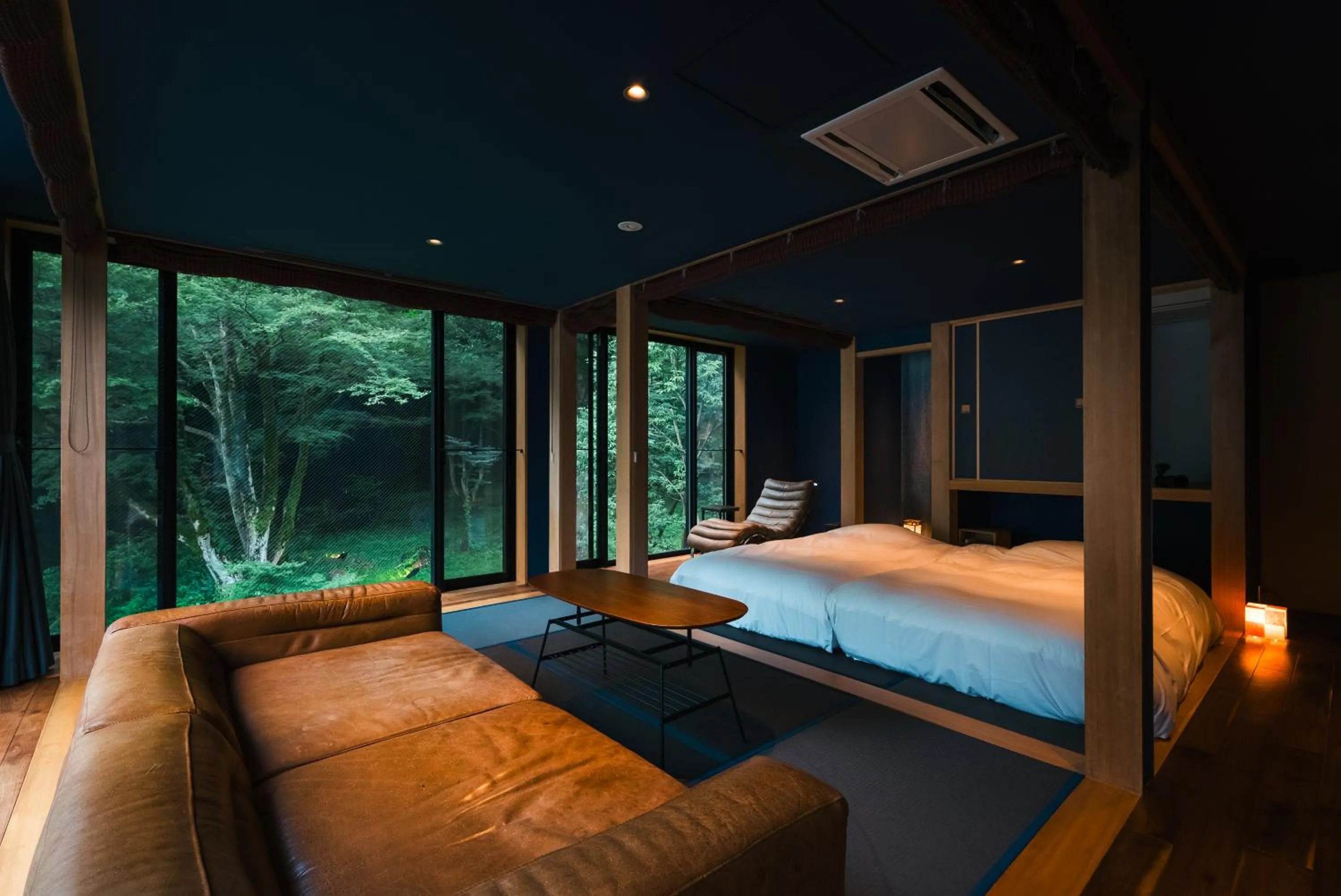 Bed in Boscage Kariya