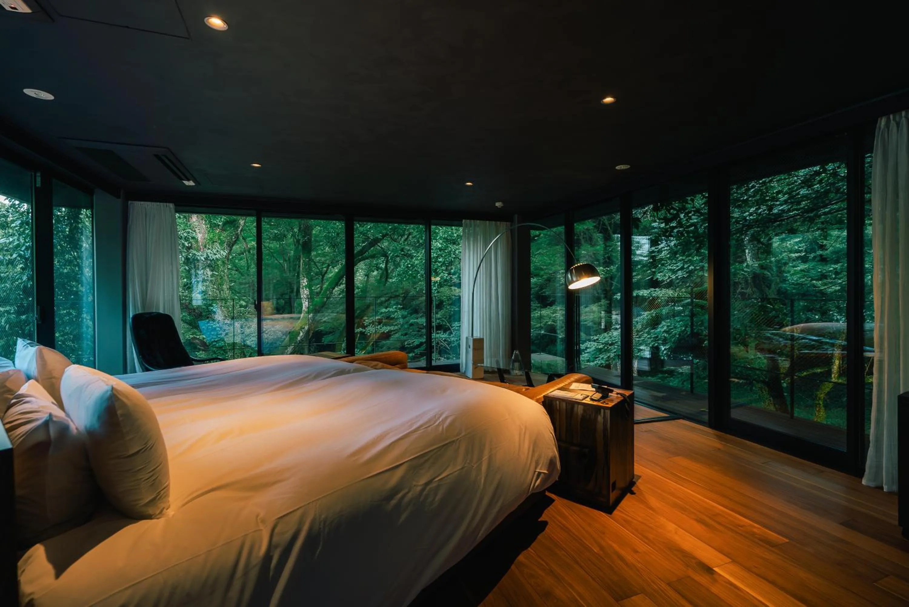 Bed in Boscage Kariya