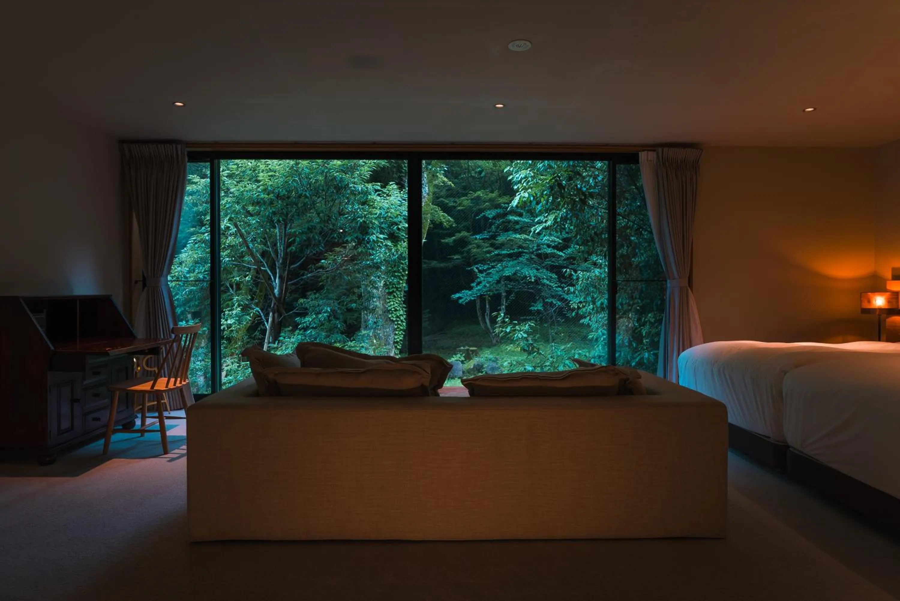 Bed in Boscage Kariya