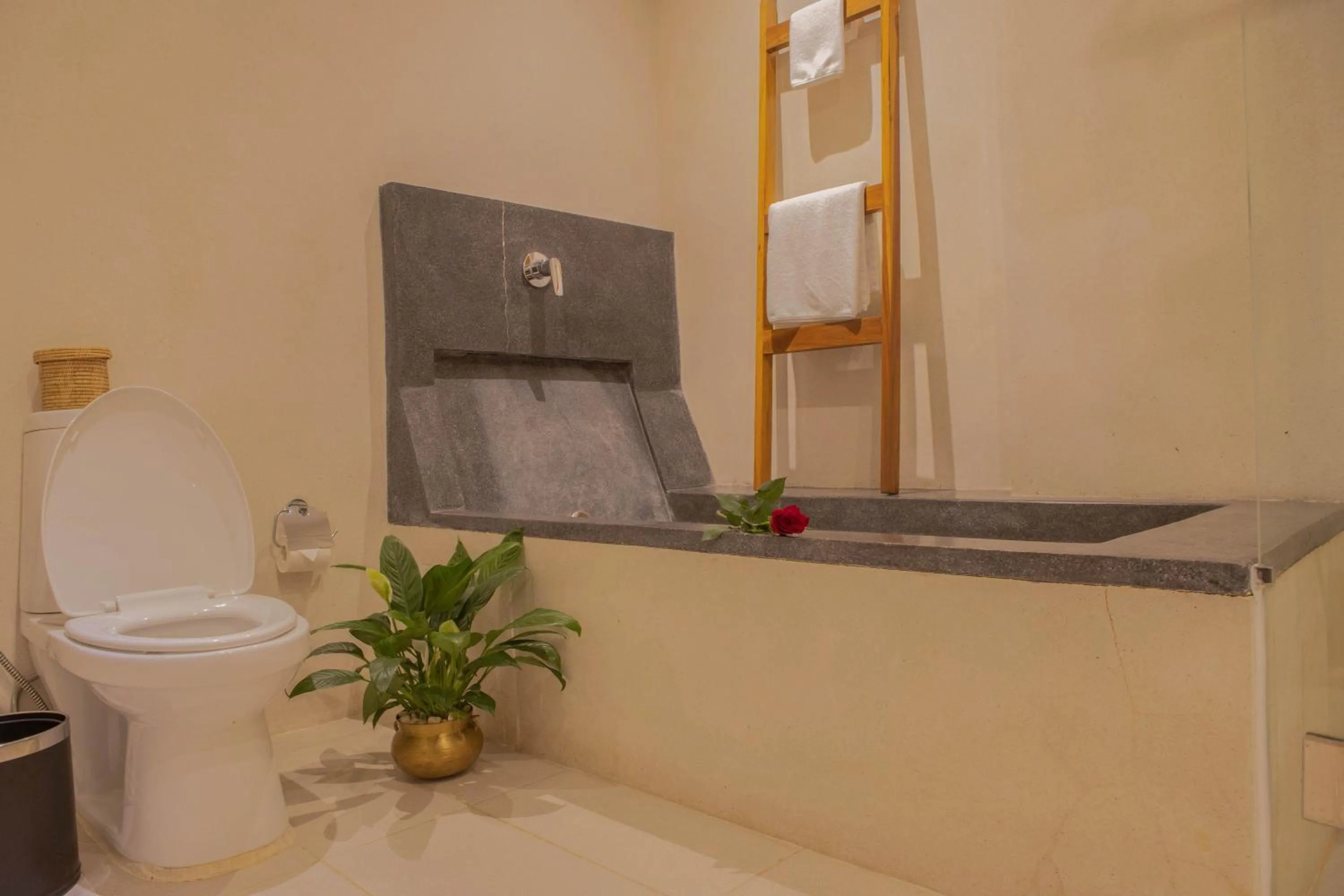 Toilet in La Rose Suites