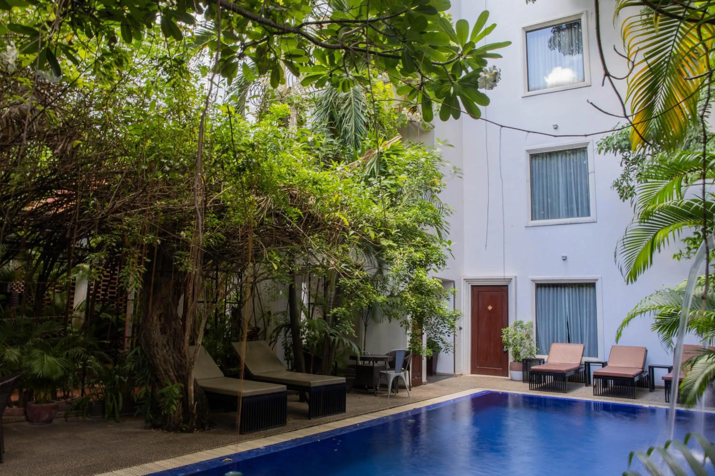 Swimming pool in La Rose Suites