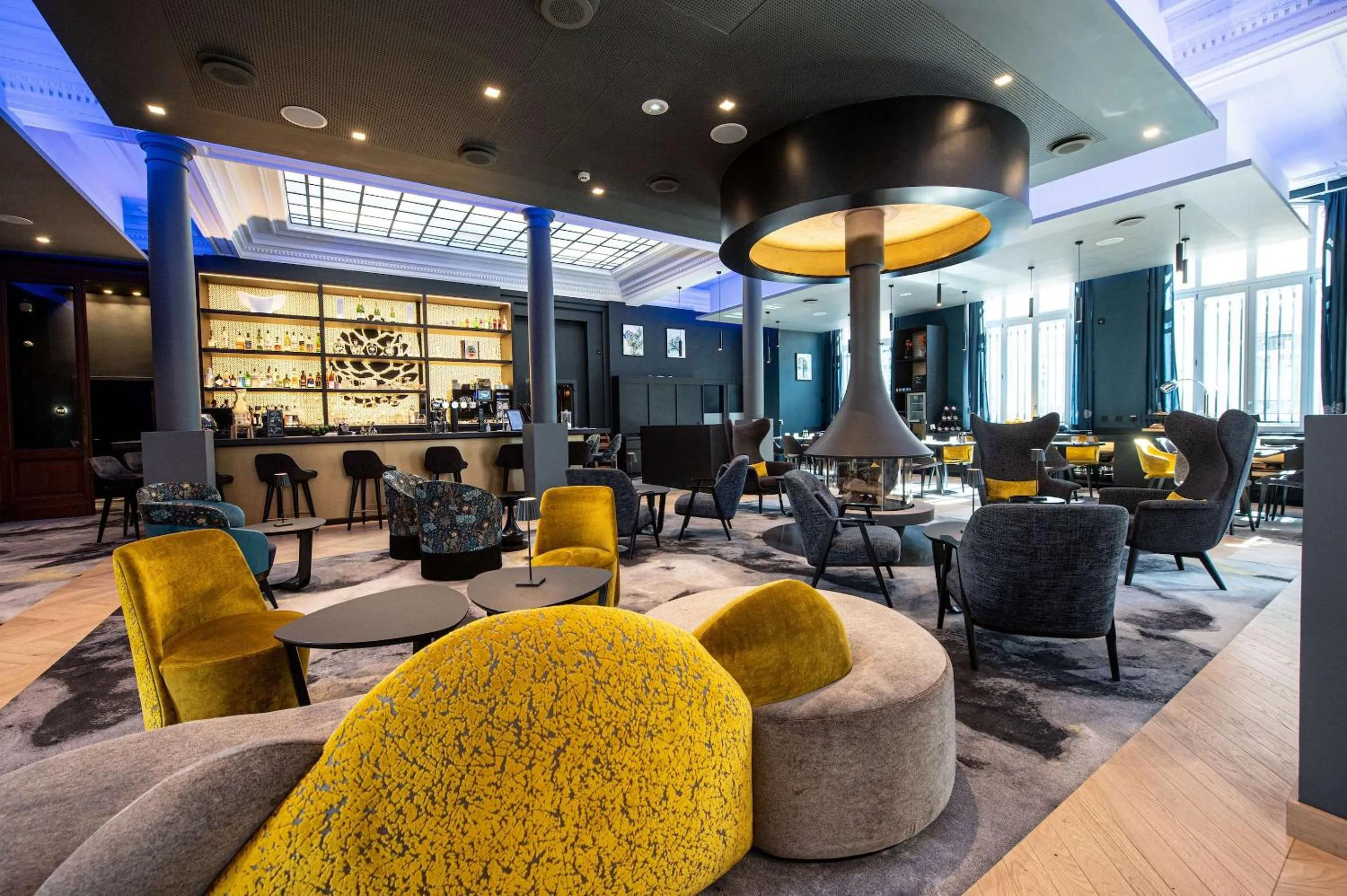 Lounge or bar in Best Western Premier Le Chapitre Hotel and Spa
