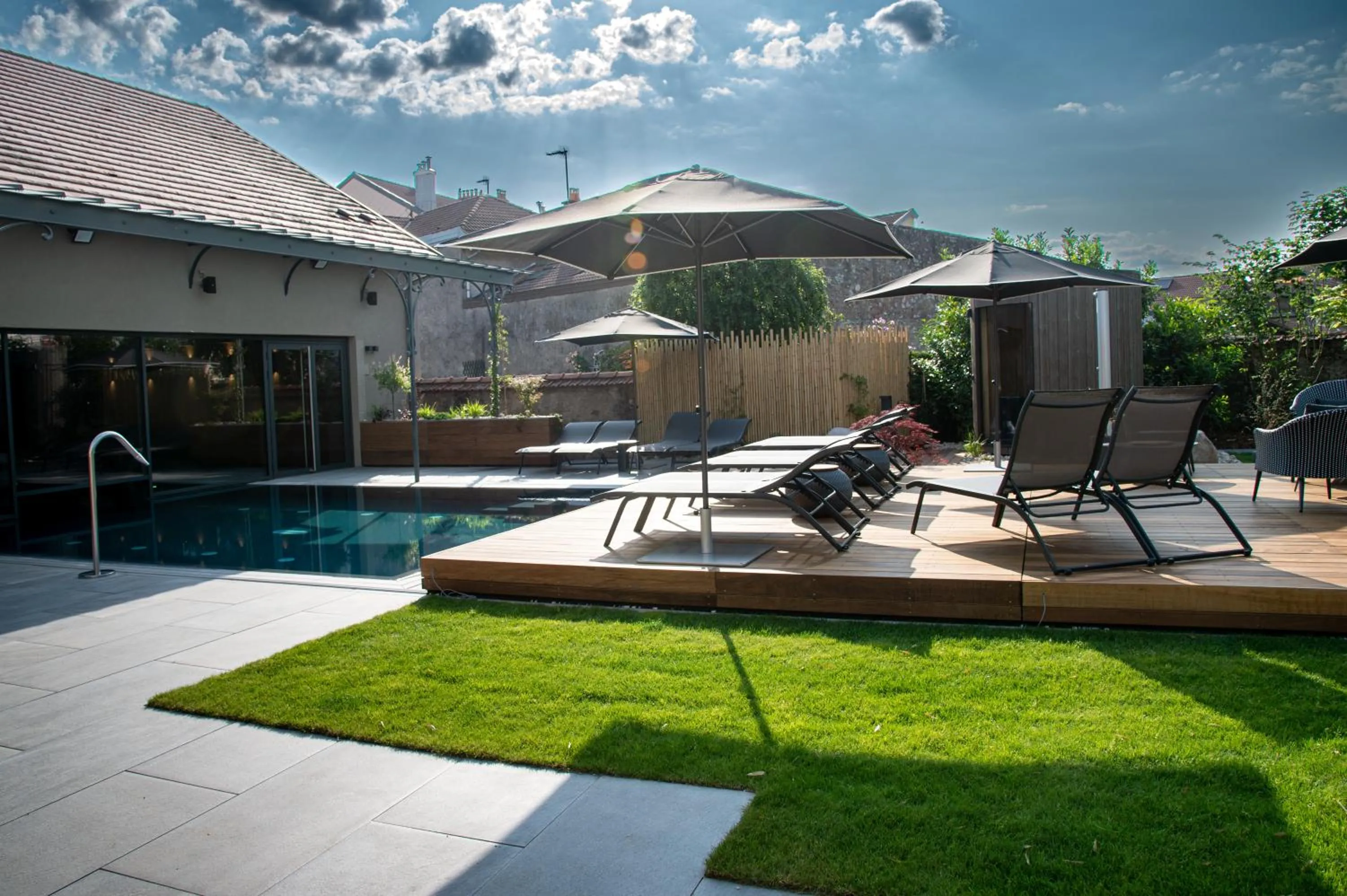 Garden in Best Western Premier Le Chapitre Hotel and Spa