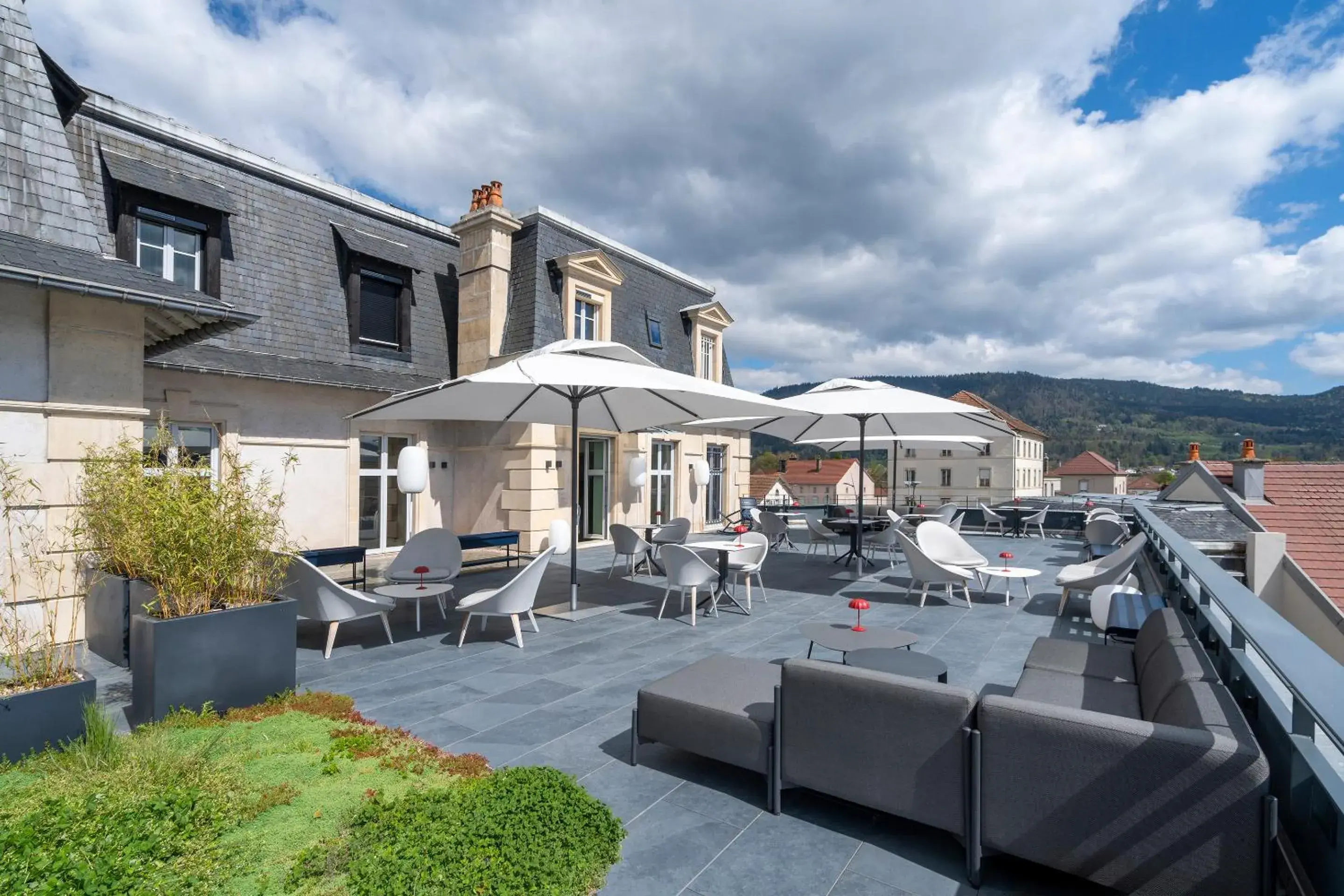 Property building in Best Western Premier Le Chapitre Hotel and Spa Property building in Best Western Premier Le Chapitre Hotel and Spa