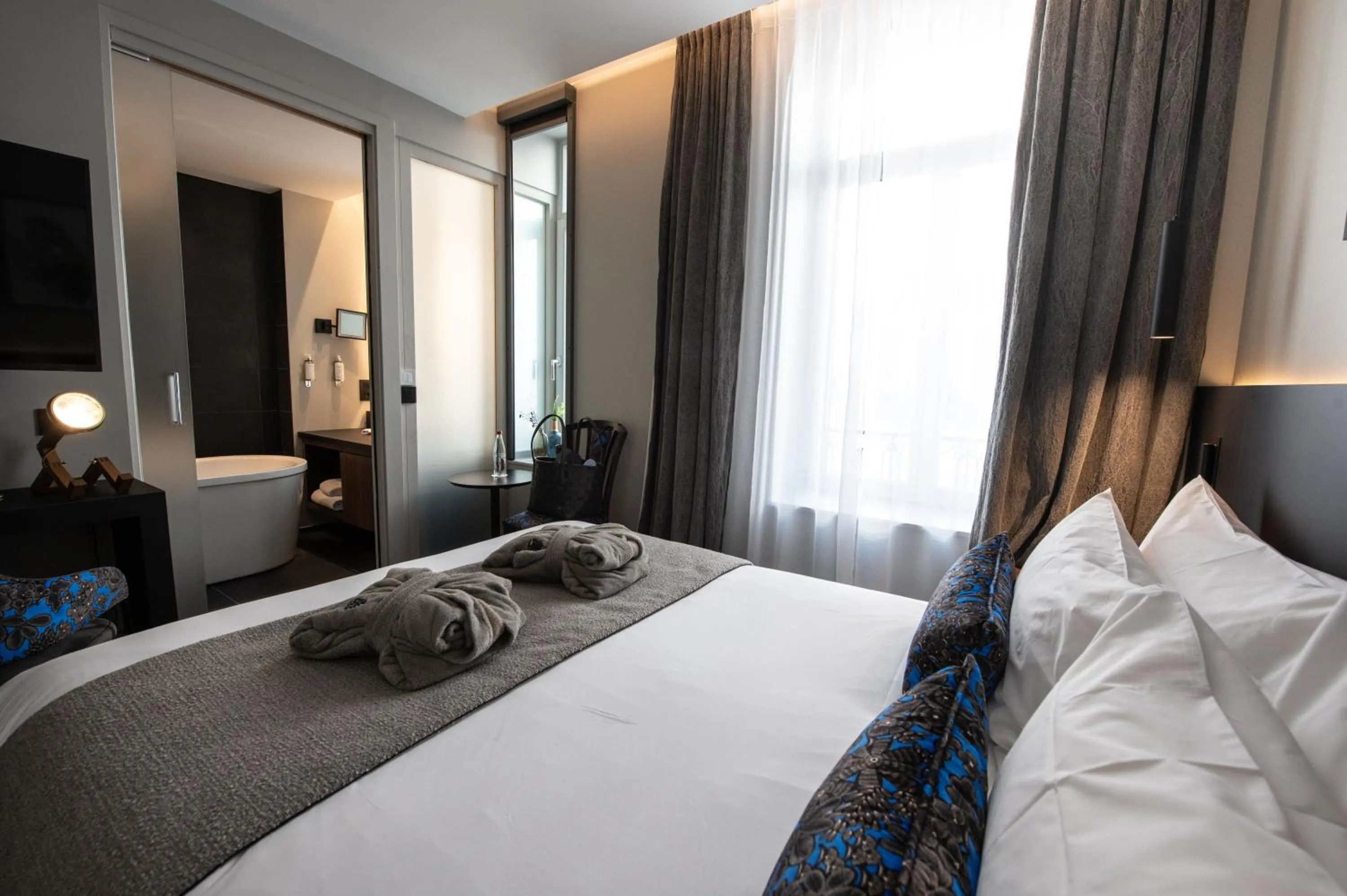 Photo of the whole room, Bed in Best Western Premier Le Chapitre Hotel and Spa