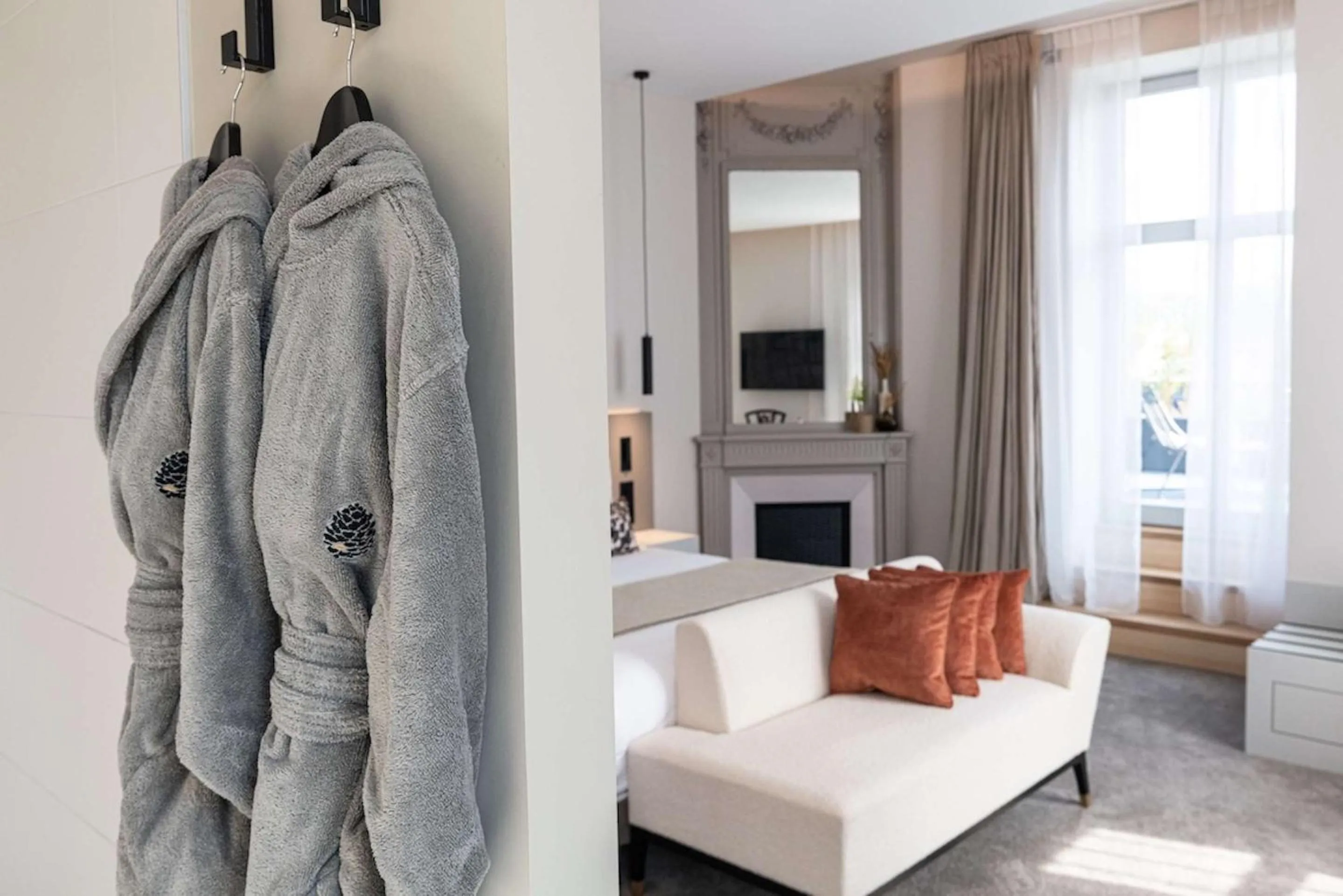 Photo of the whole room, Bed in Best Western Premier Le Chapitre Hotel and Spa