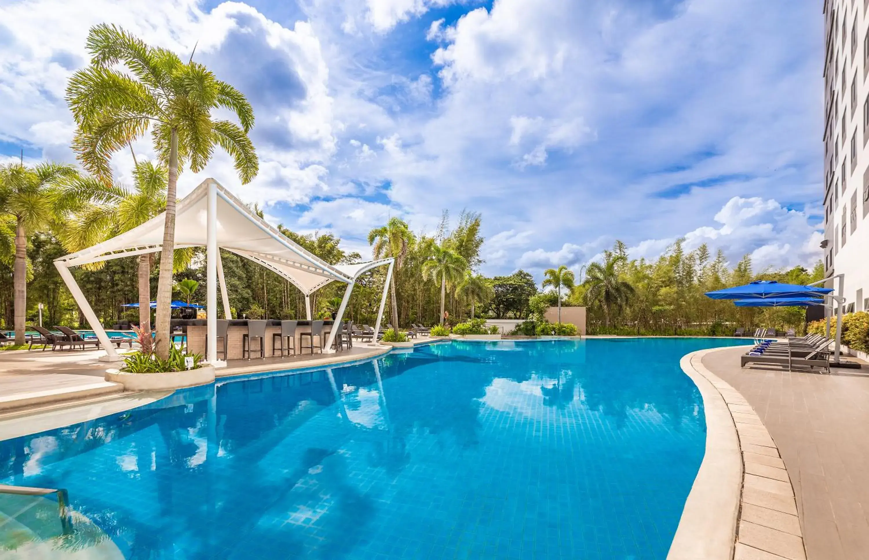 Lounge or bar in Seda Nuvali Lounge or bar in Seda Nuvali