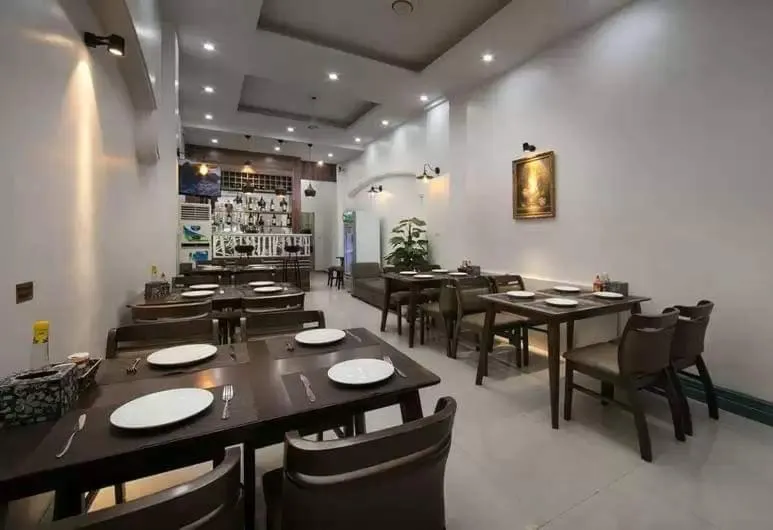 Restaurant/Places to Eat in Hanoi Backpackersuite Hostel