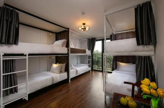 Bed in Hanoi Eastern Gate Hostel & Spa