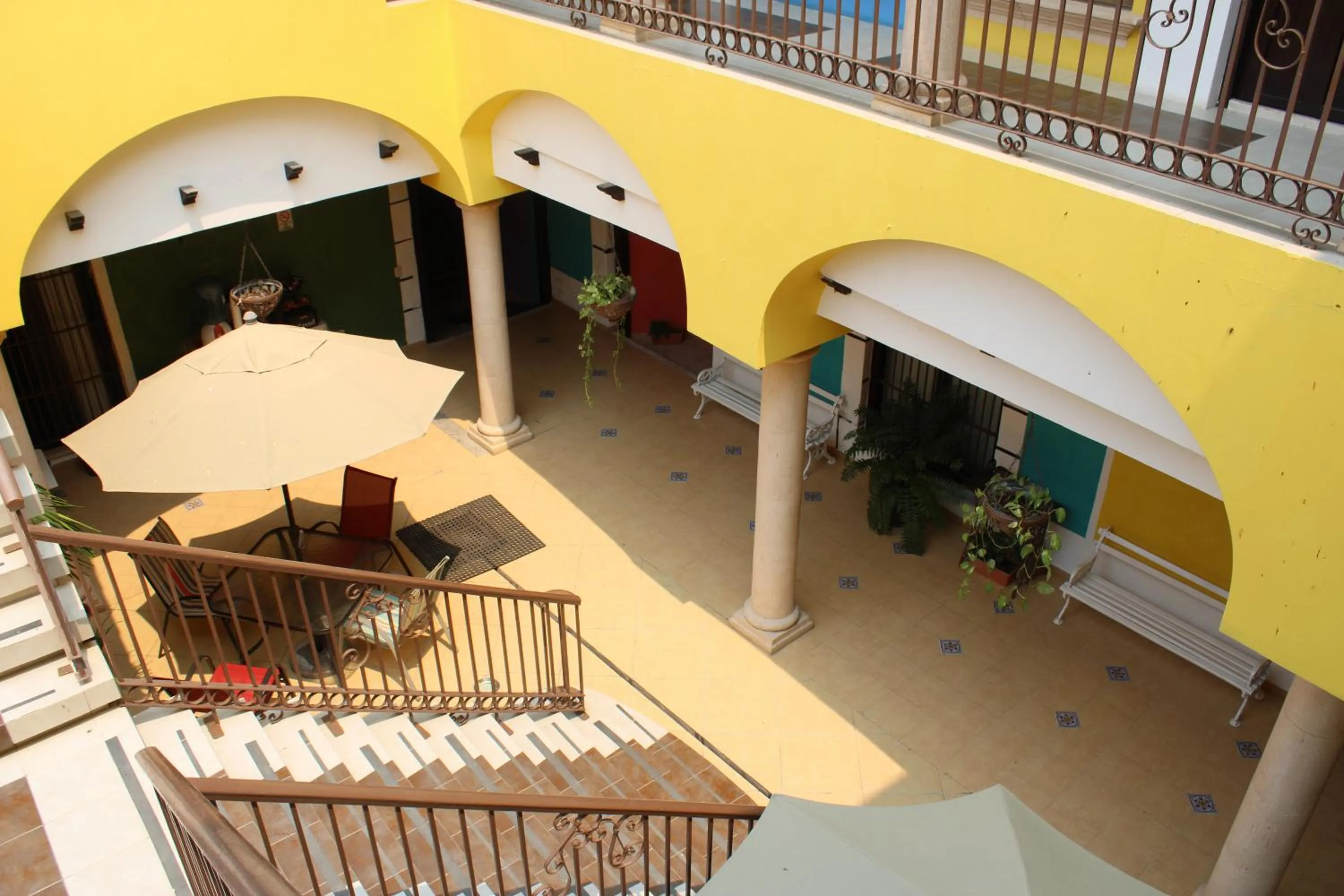 Patio in Hotel Guaranducha Inn