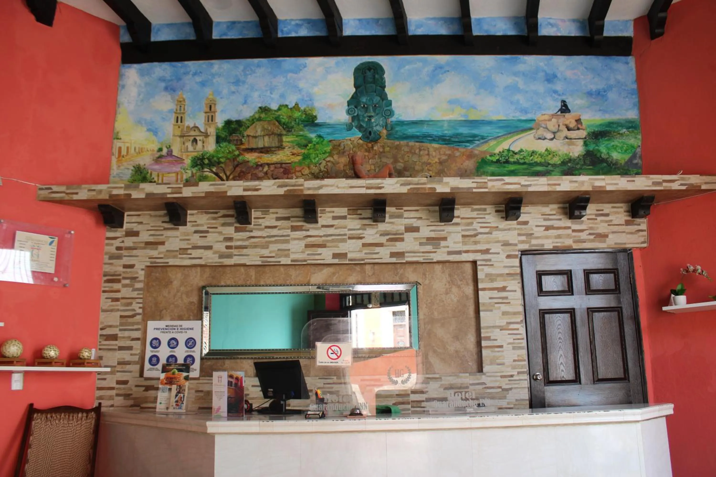 Lobby or reception in Hotel Guaranducha Inn