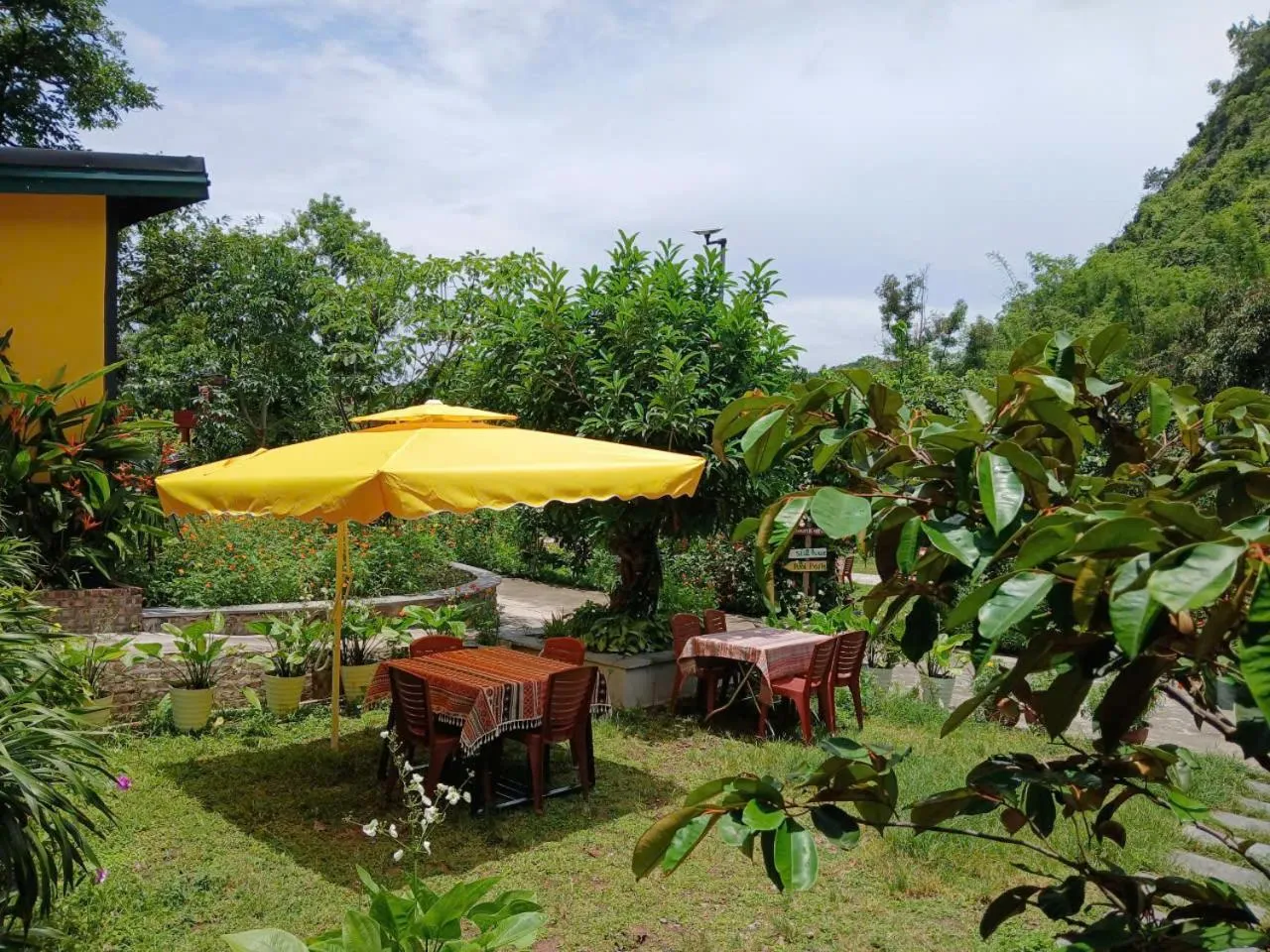 Seating area in Catba Papillon Garden Bungalows & Resort
