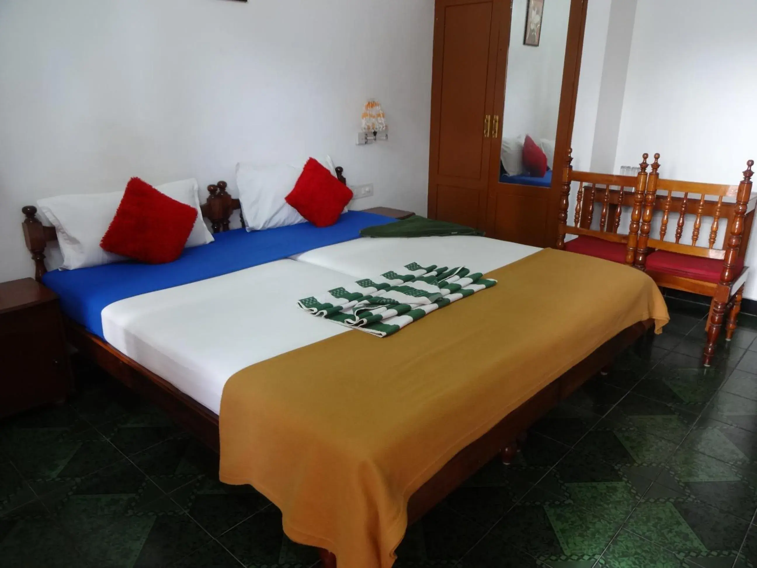 Deluxe Double Room in Hotel Sea View Palace - the beach hotel Deluxe Double Room in Hotel Sea View Palace - the beach hotel