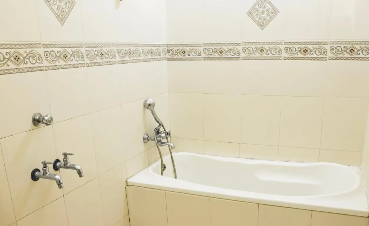 Bathroom in Hotel Sea View Palace - the beach hotel