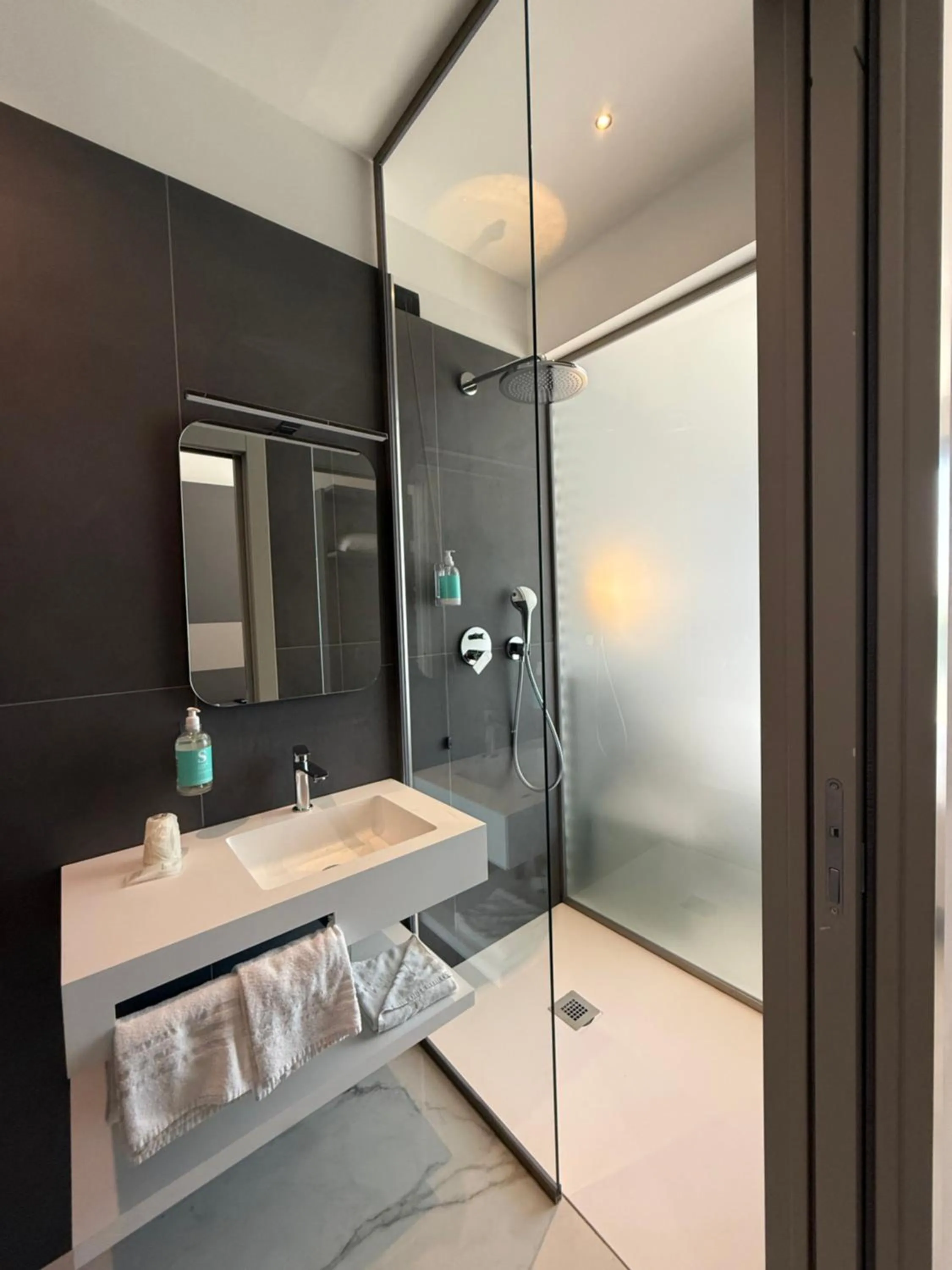 Shower in Hotel Villa Levi