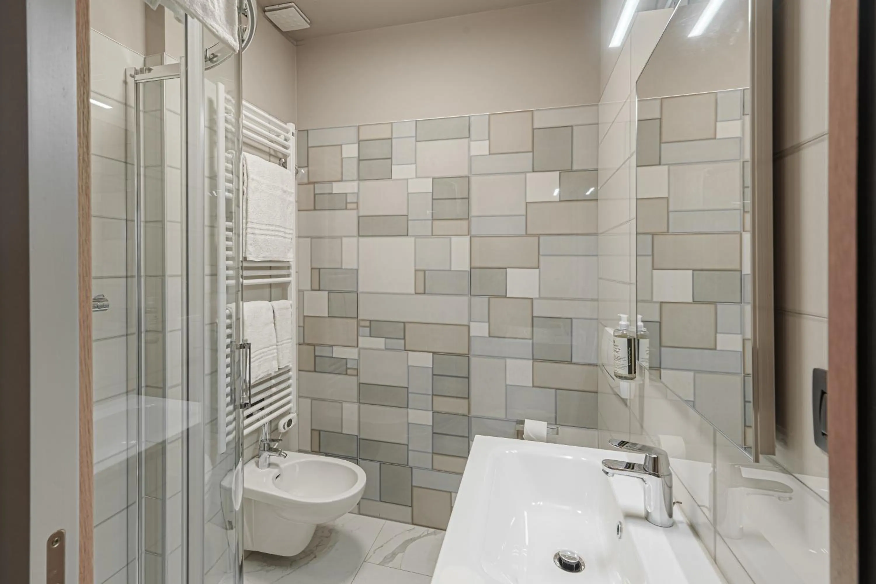 Shower in Hotel Villa Levi