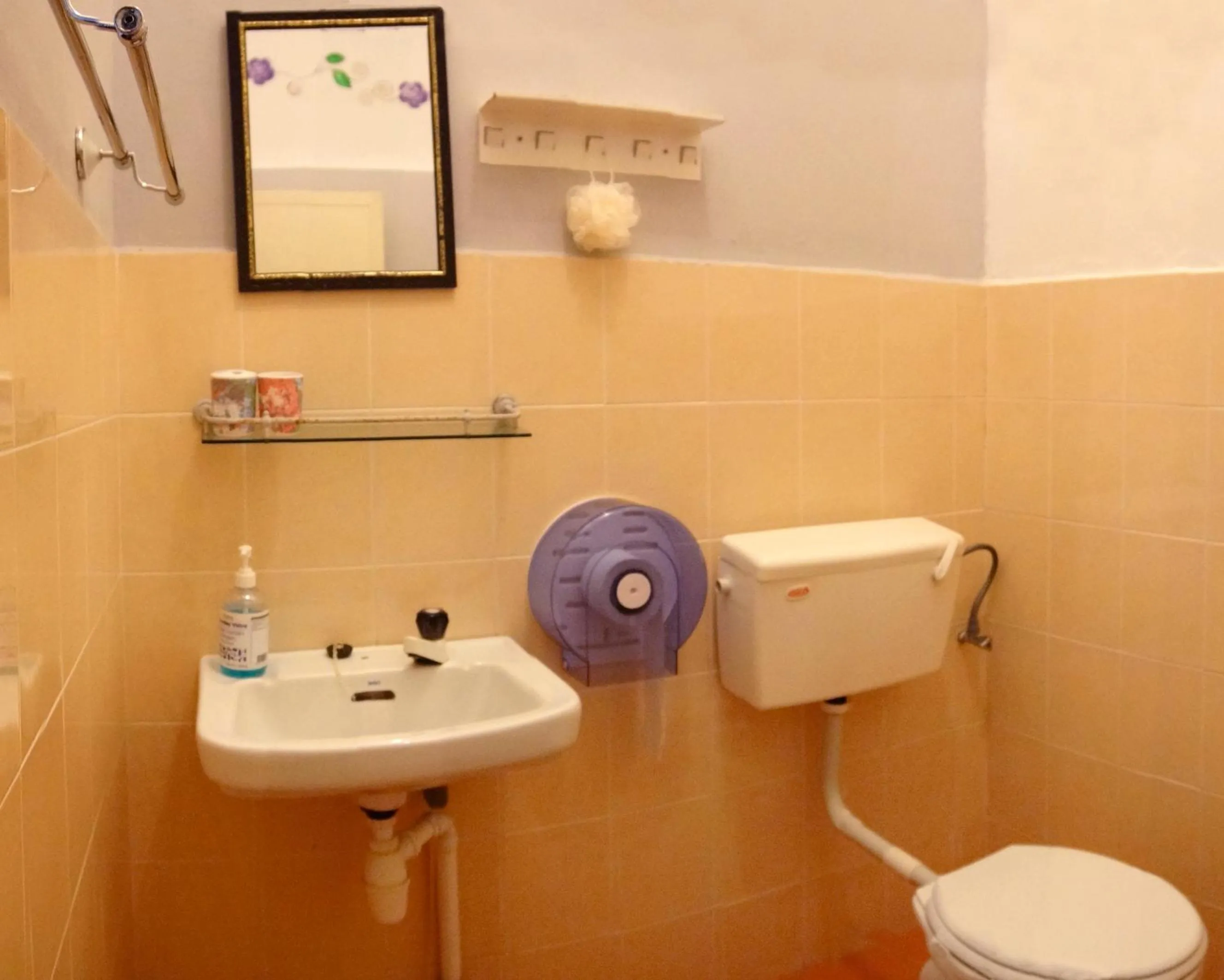 Shower in Old Town Guest House