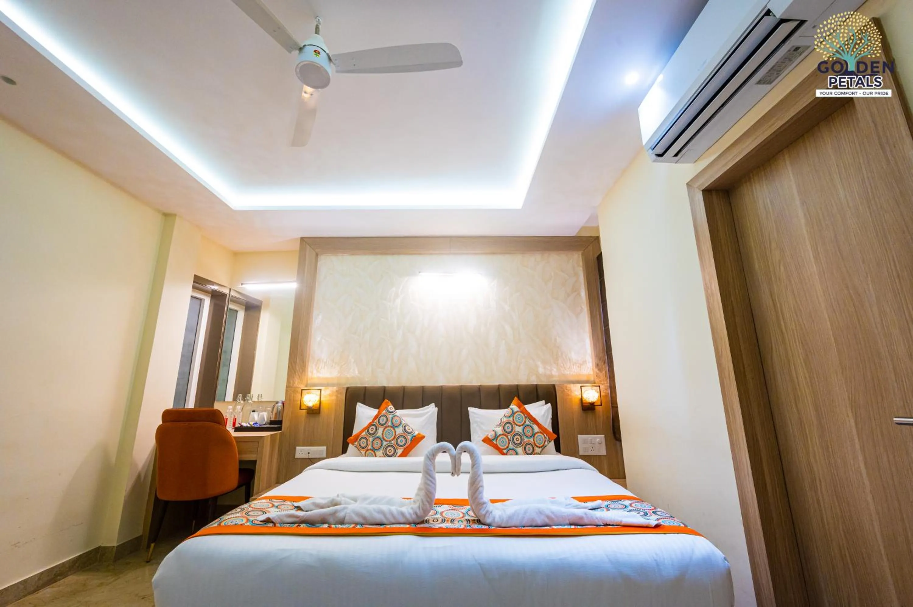 Bed in Hotel Golden Petals