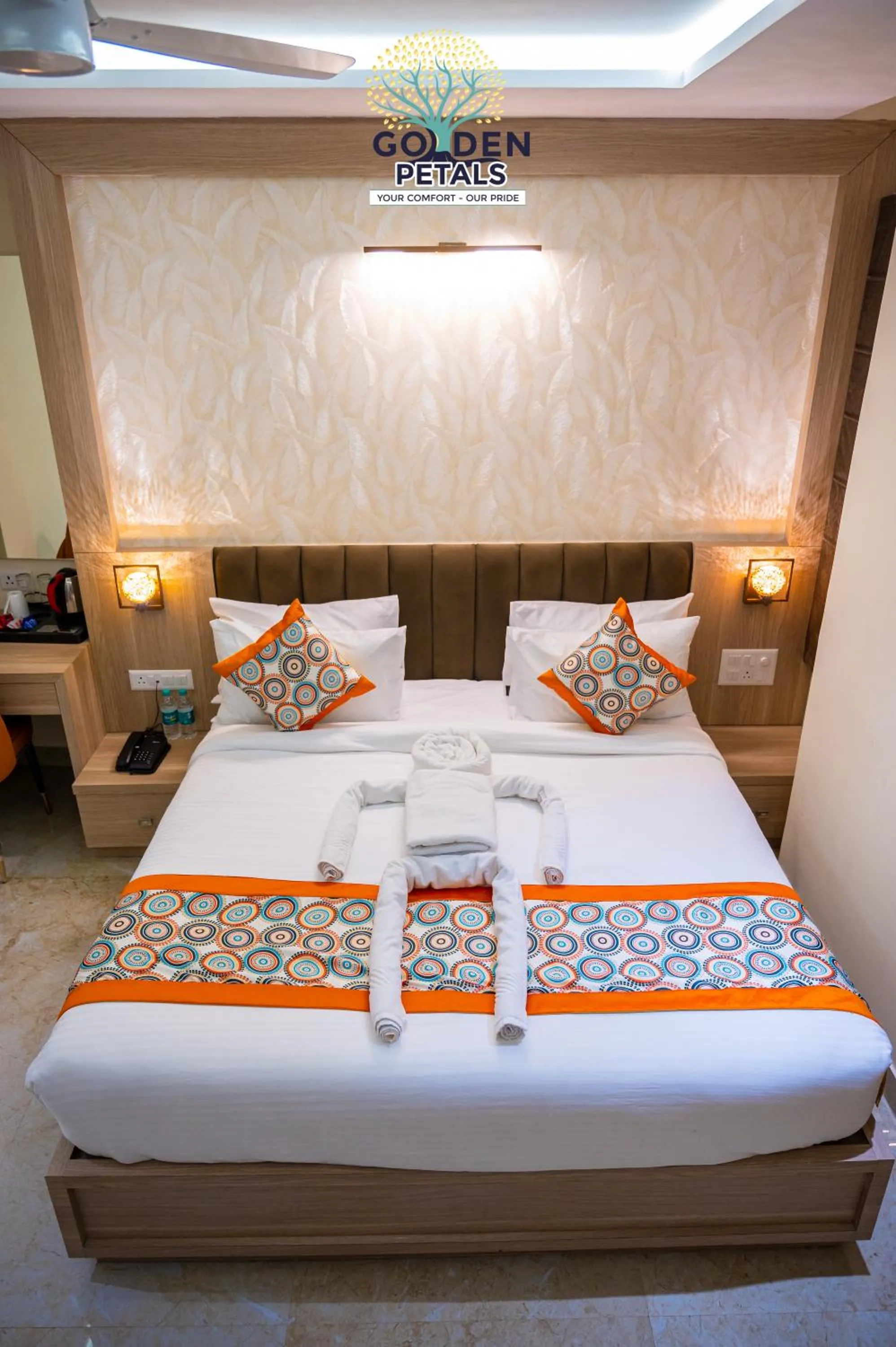 Bed in Hotel Golden Petals