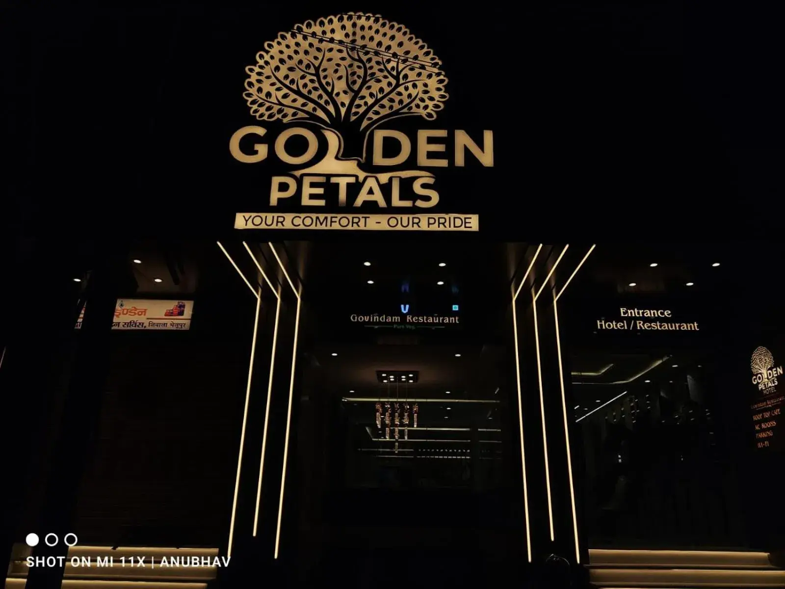 Hotel Golden Petals Hotel Golden Petals