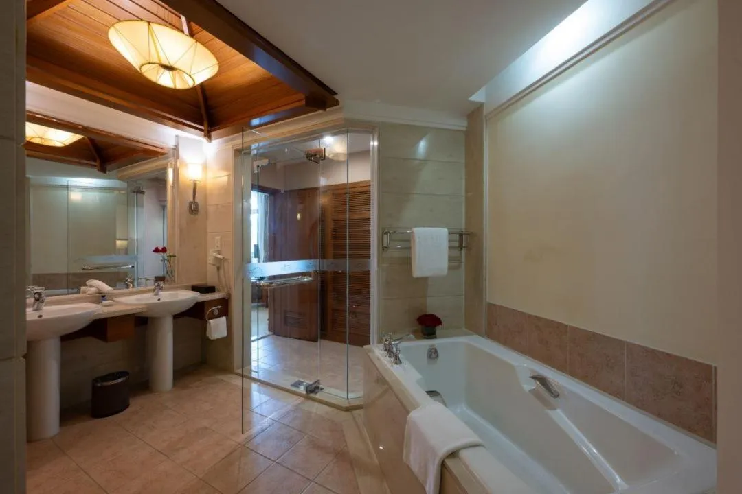 Bathroom in Hillview Golf Resort Dongguan