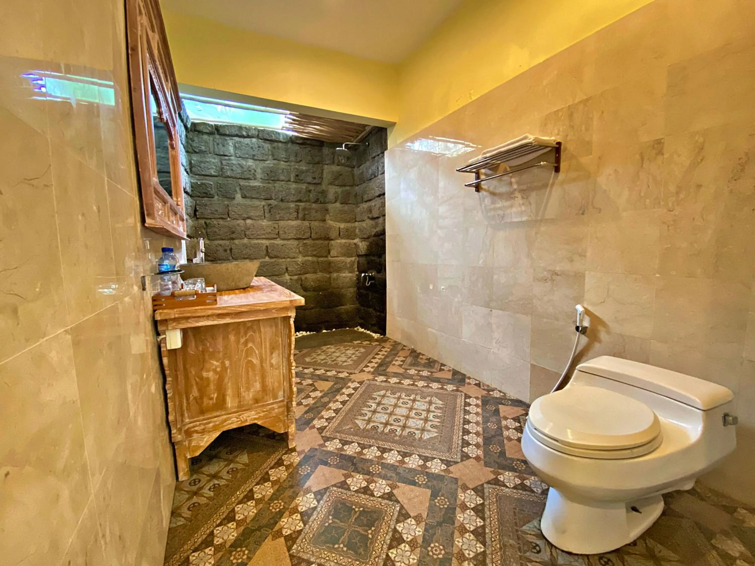 Shower in Uma Linggah Resort by Puri Signatures