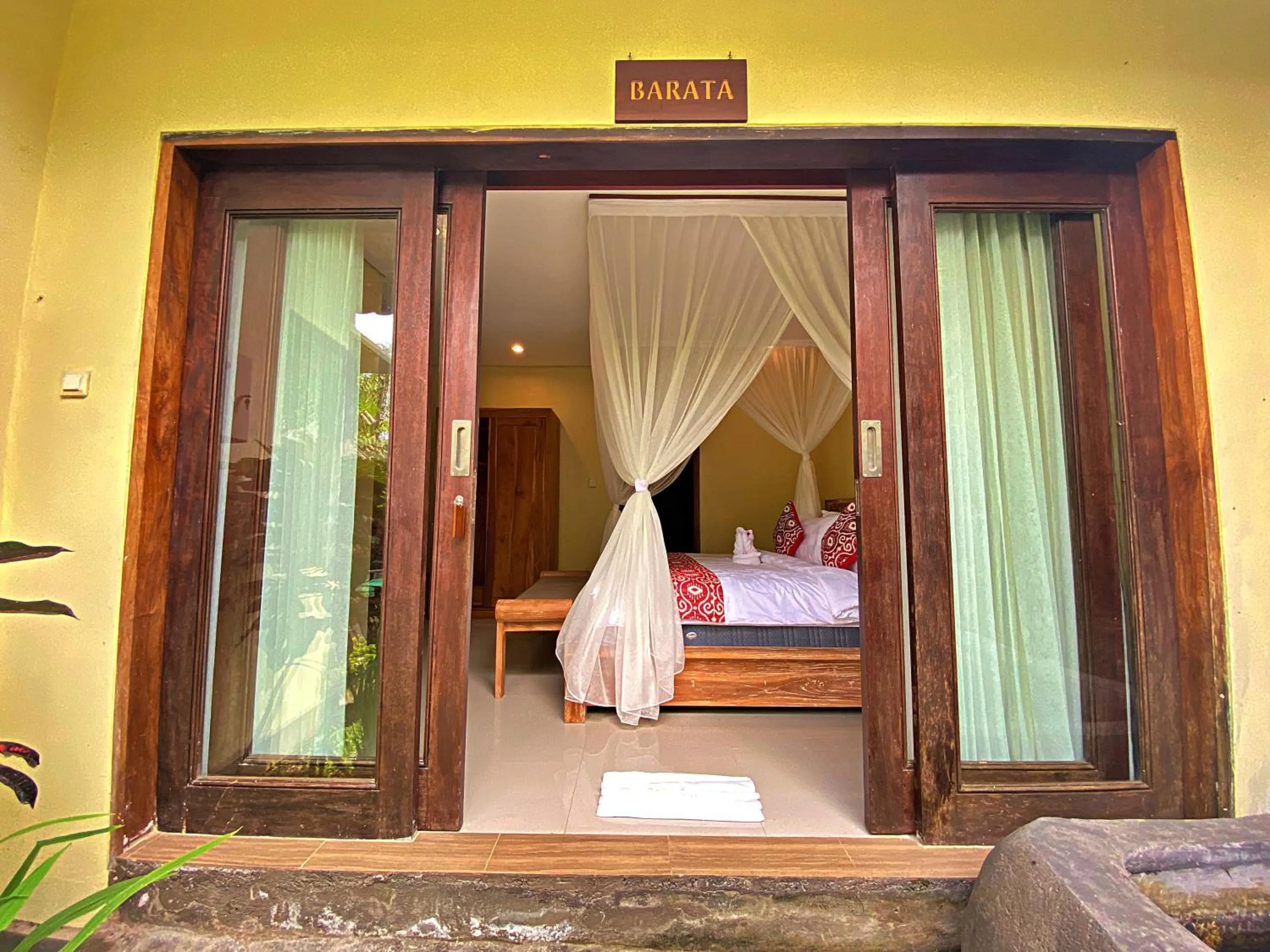 Bedroom in Uma Linggah Resort by Puri Signatures