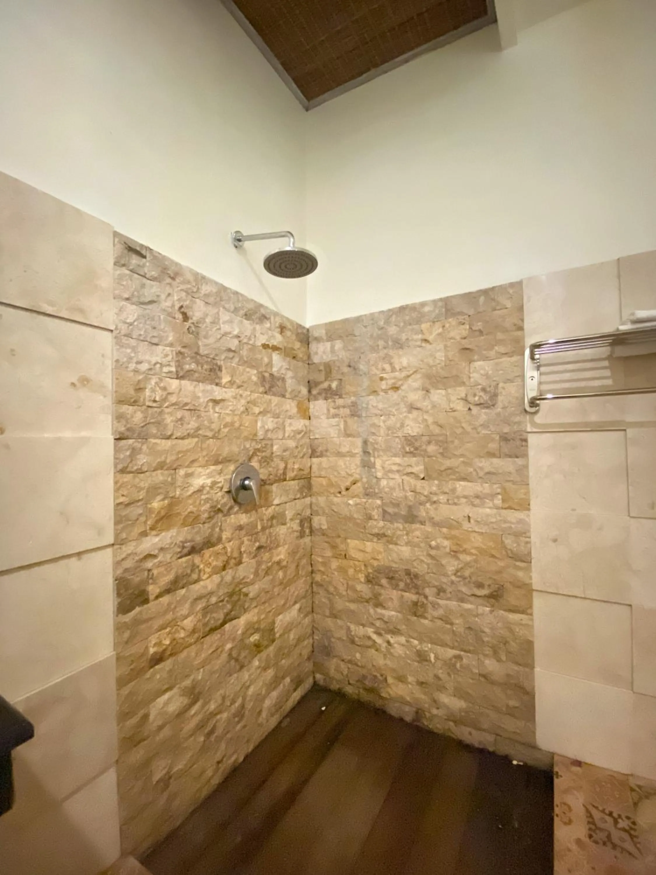 Shower in Uma Linggah Resort by Puri Signatures