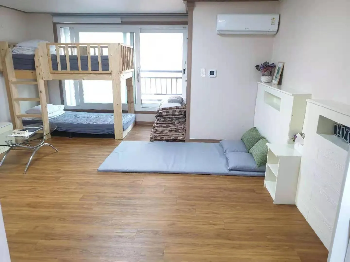 Bed in HY Choi Hostel