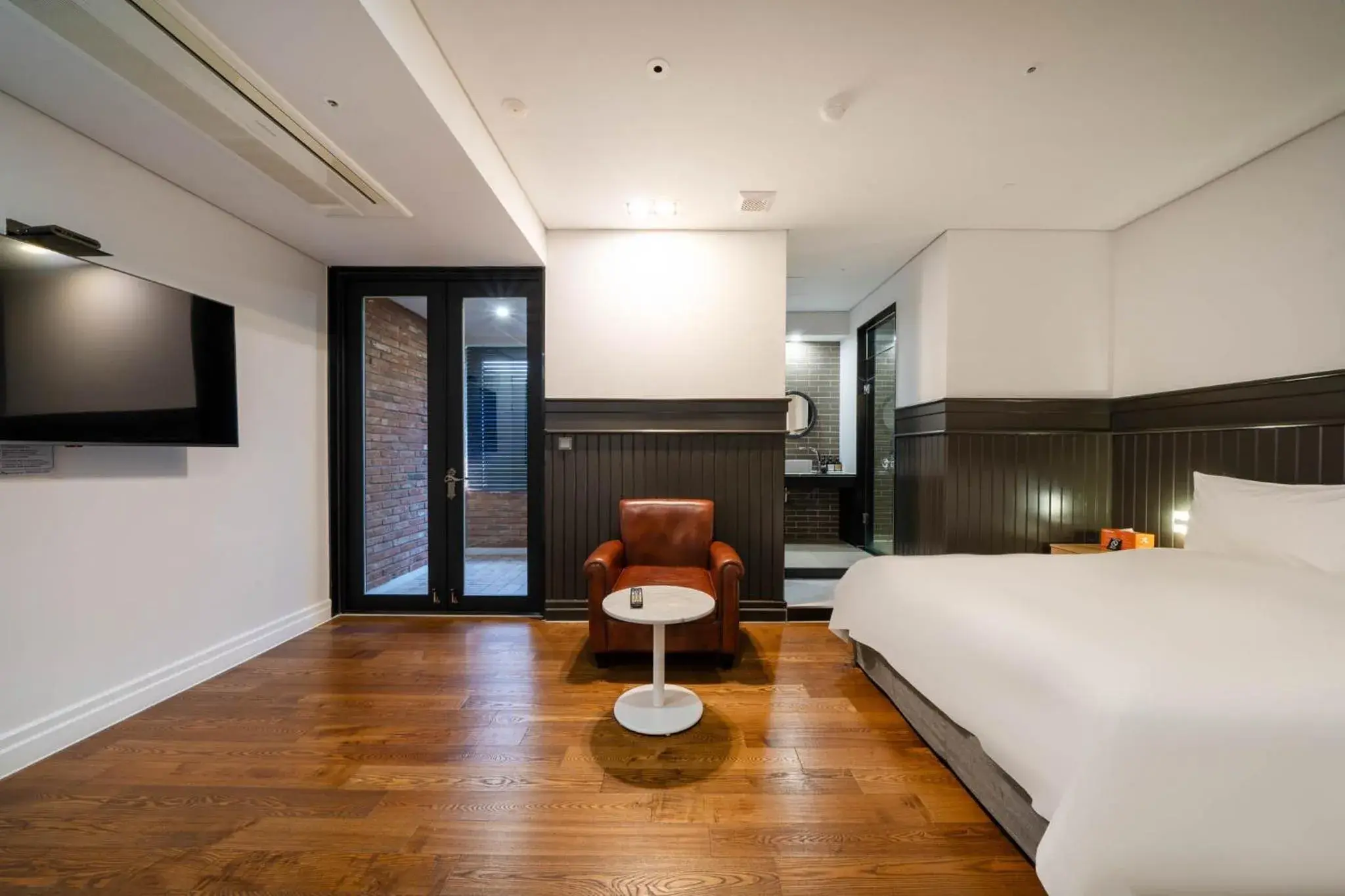 Photo of the whole room, Bed in JB Design Hotel Photo of the whole room, Bed in JB Design Hotel