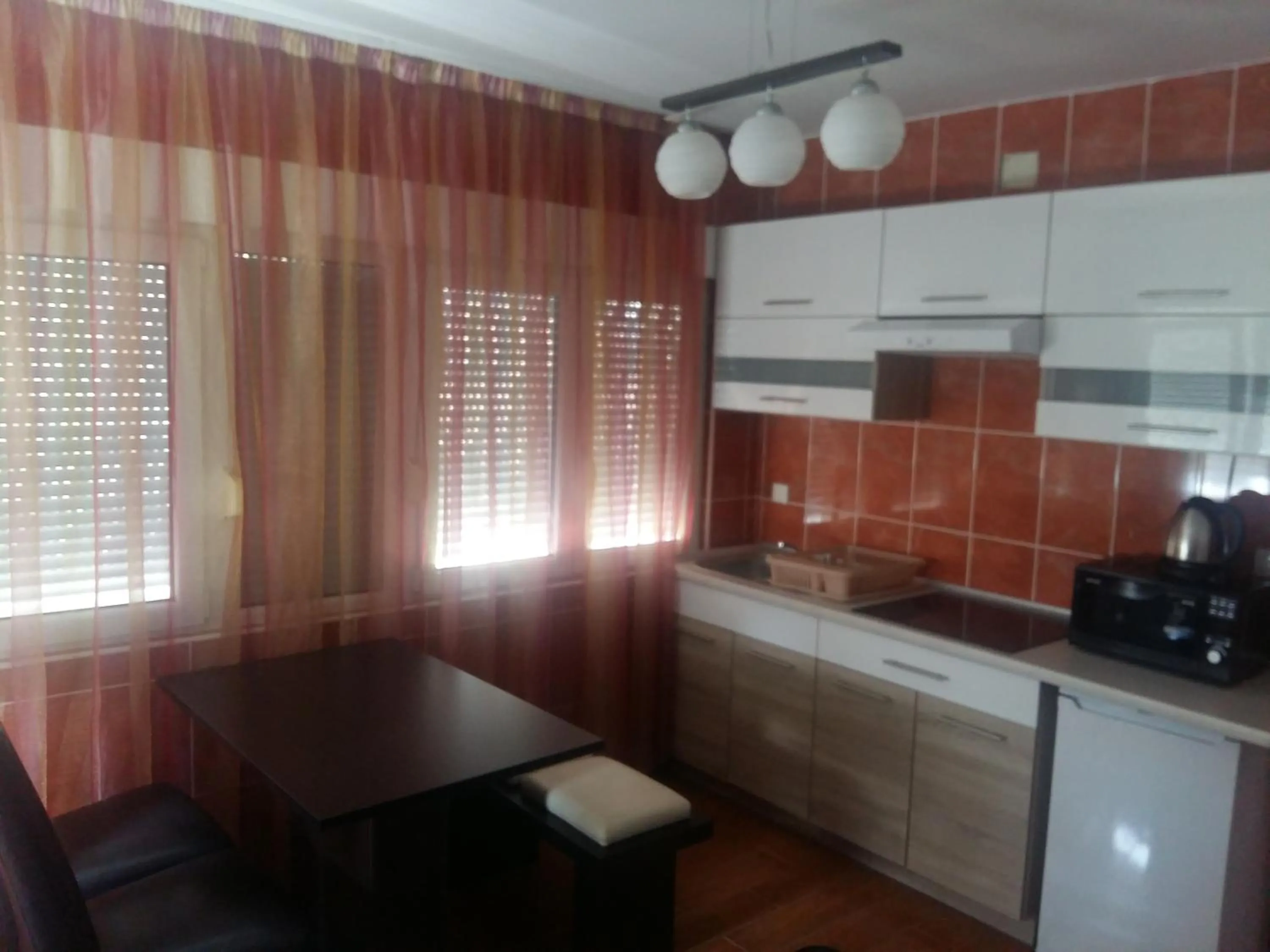 Lazar Apartments