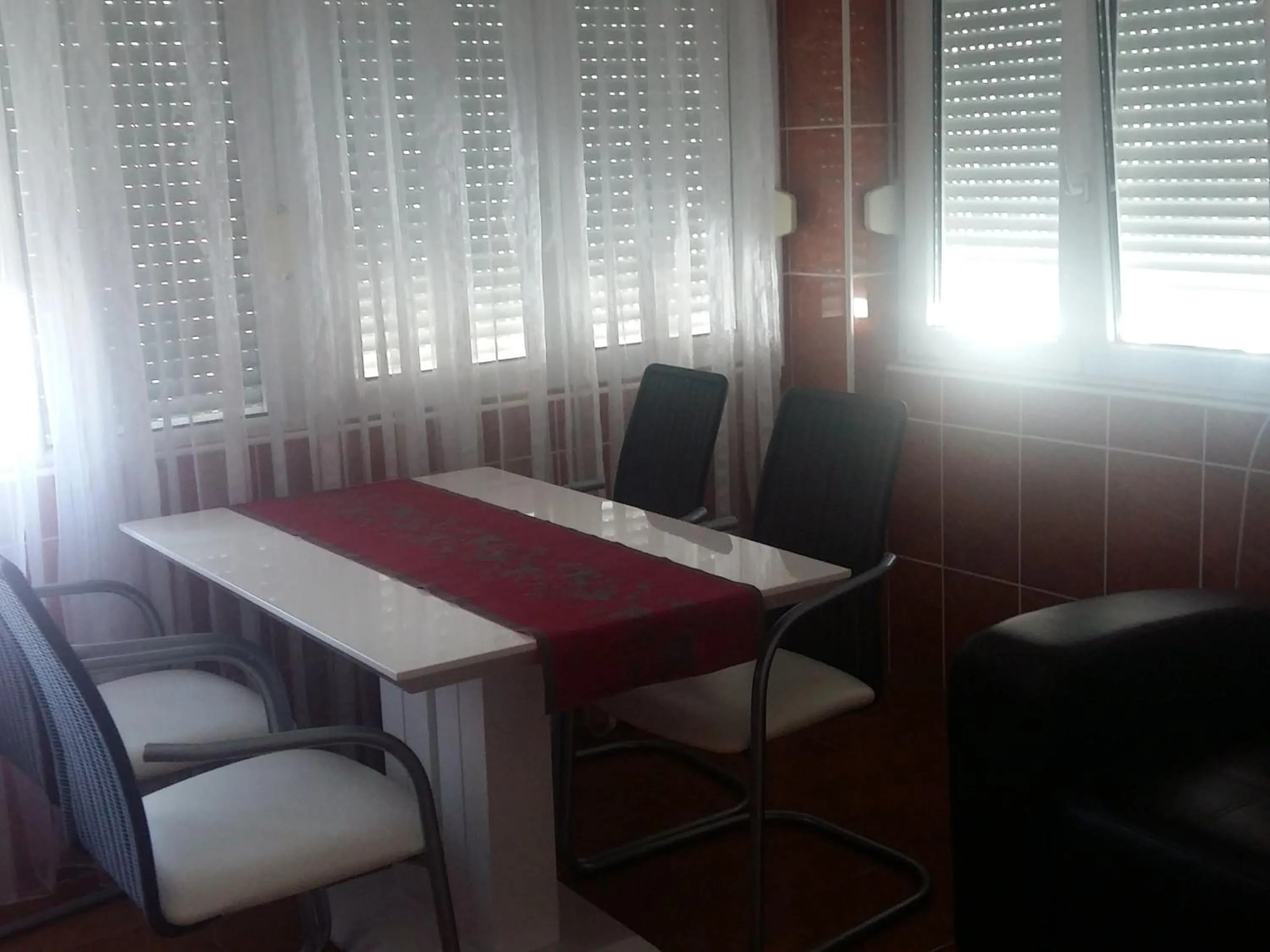 Lazar Apartments