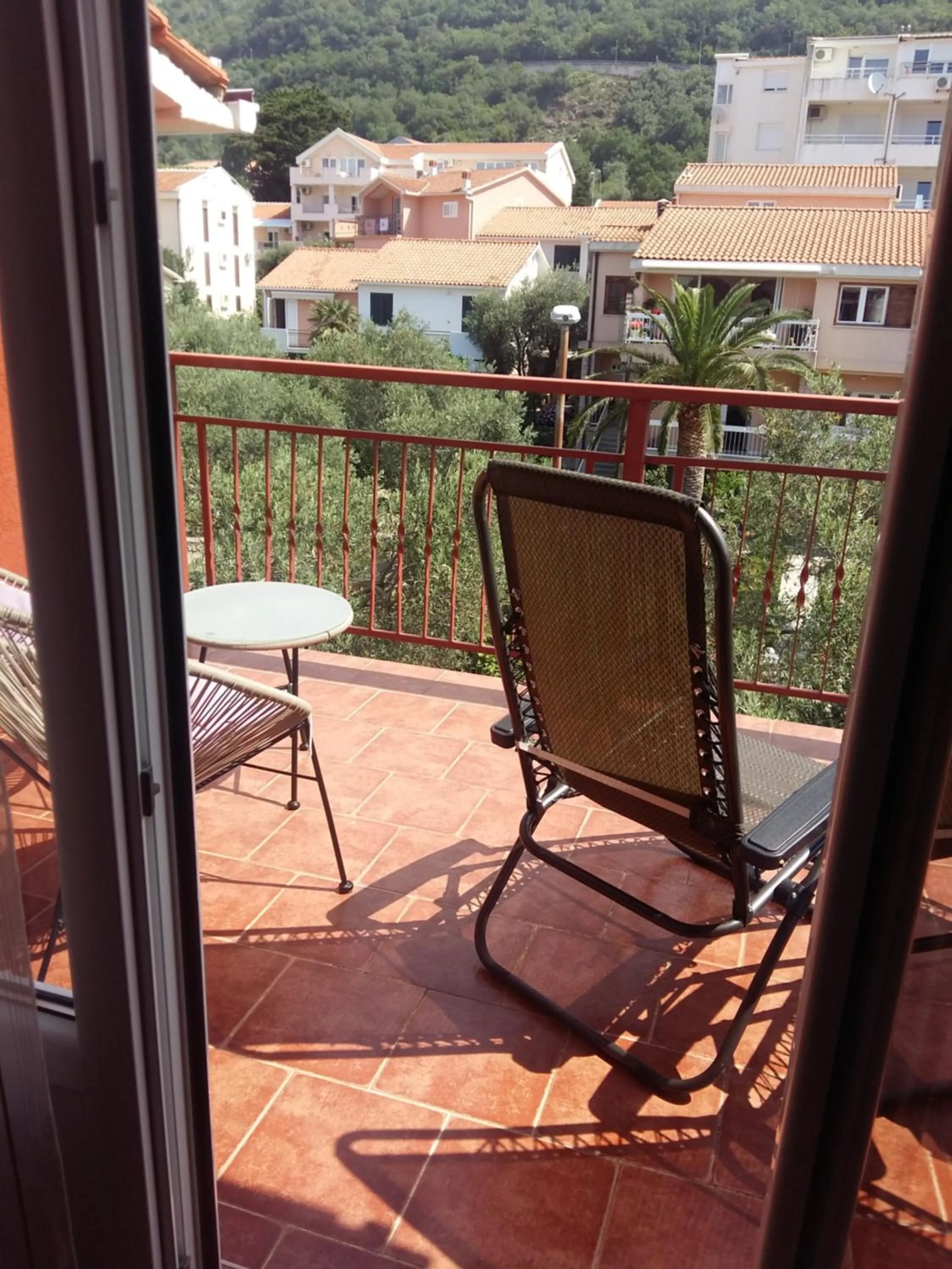 Lazar Apartments