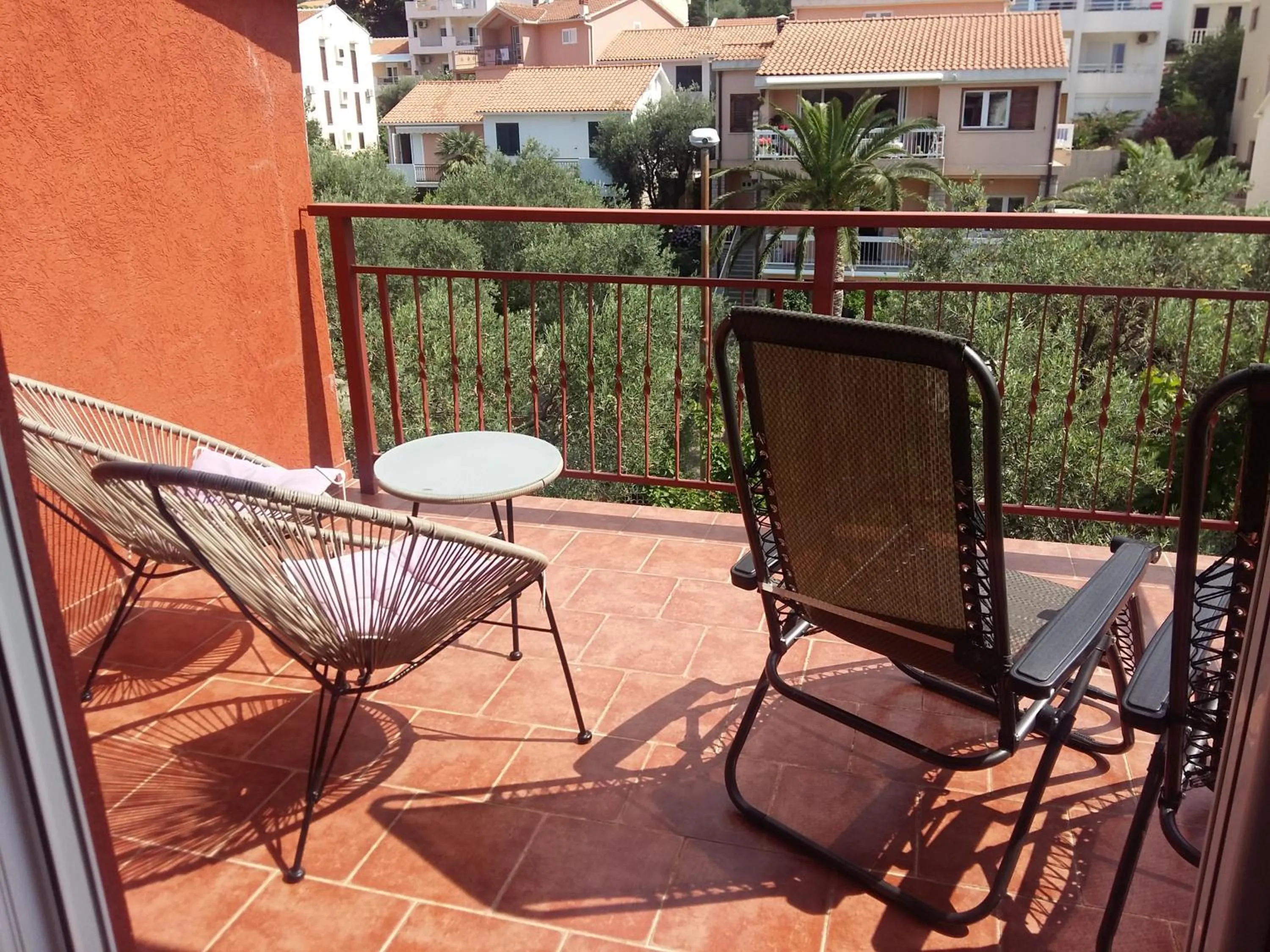 Lazar Apartments
