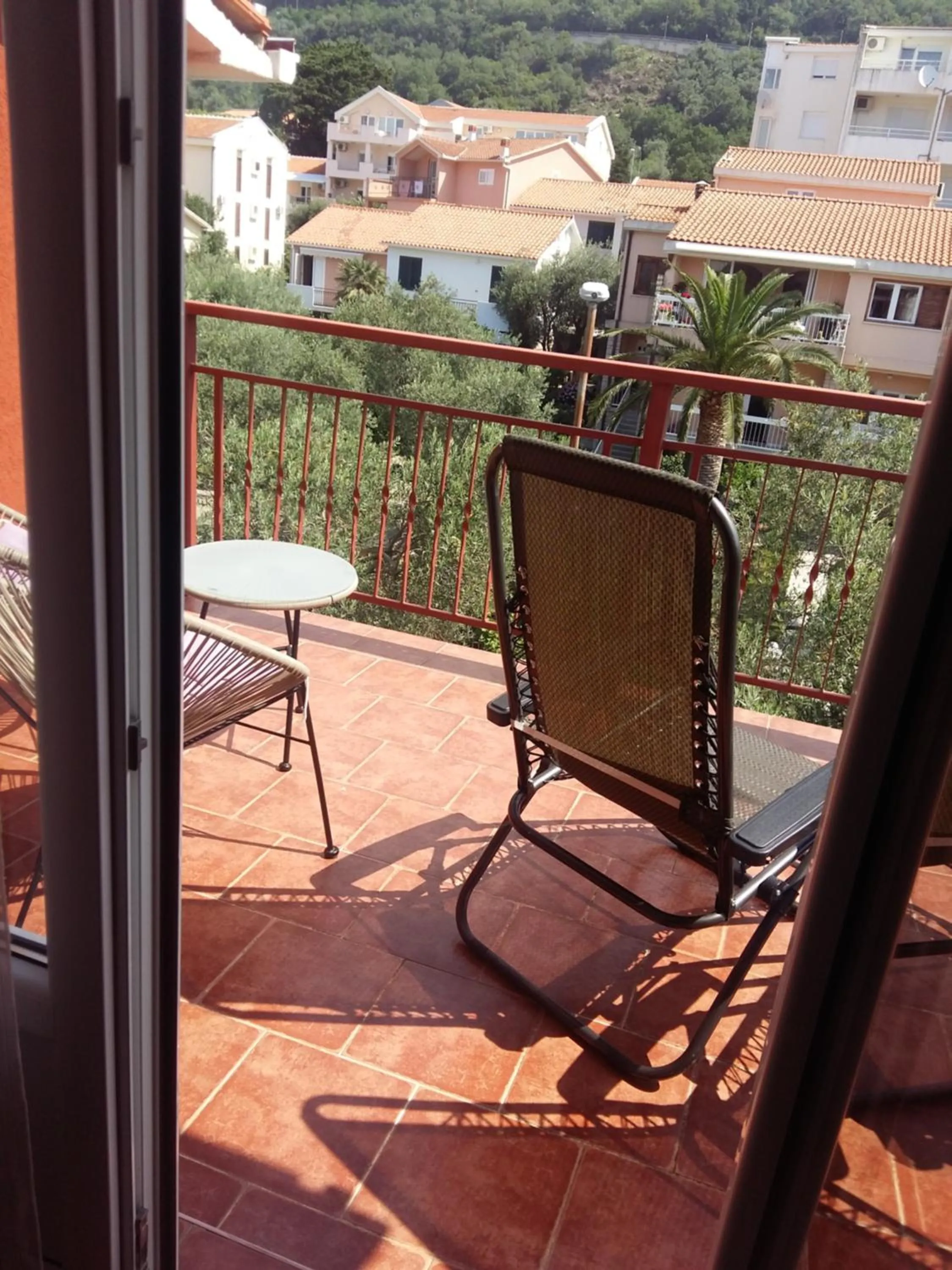 Lazar Apartments