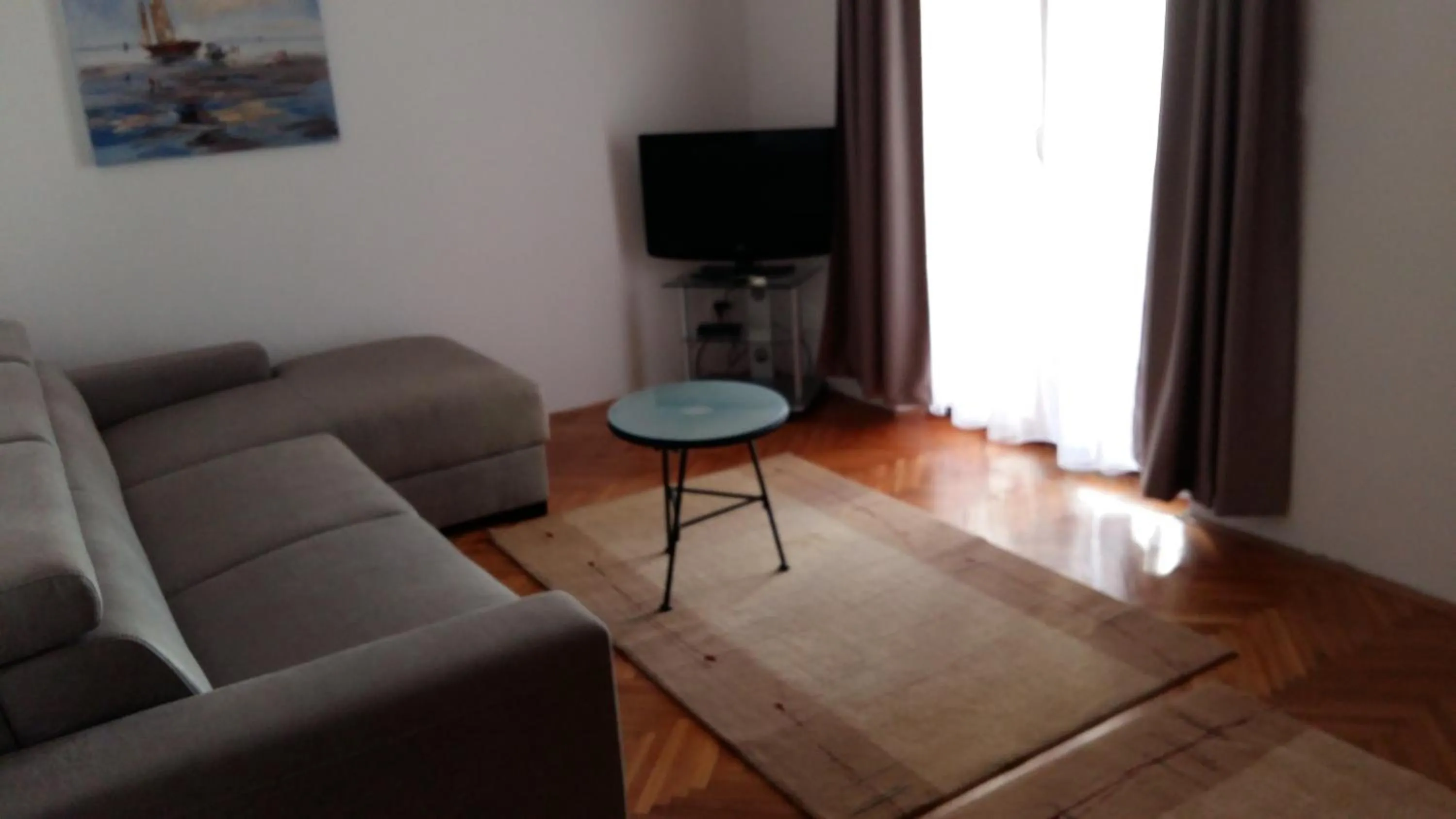 Lazar Apartments
